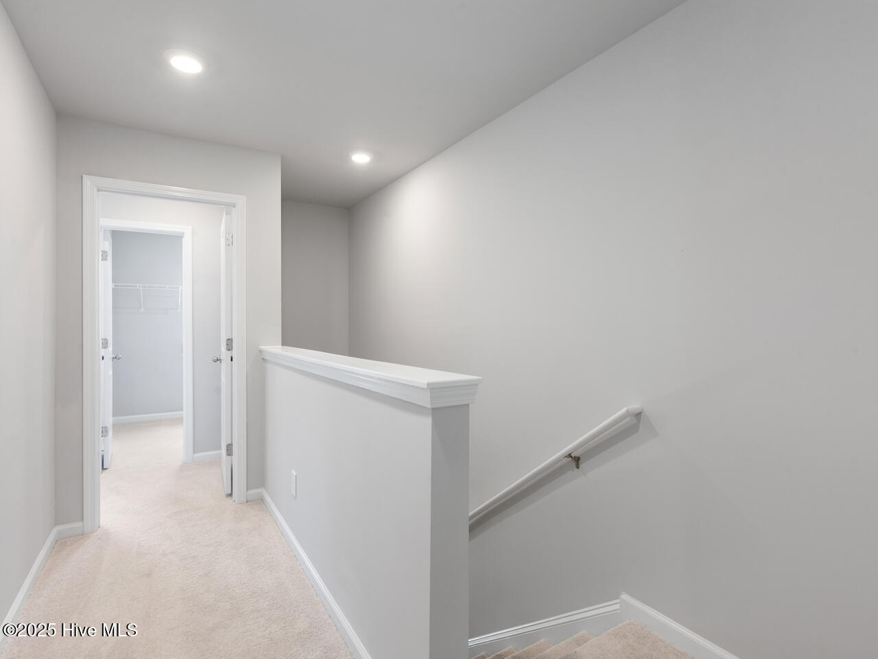 100517951 | Photo 18