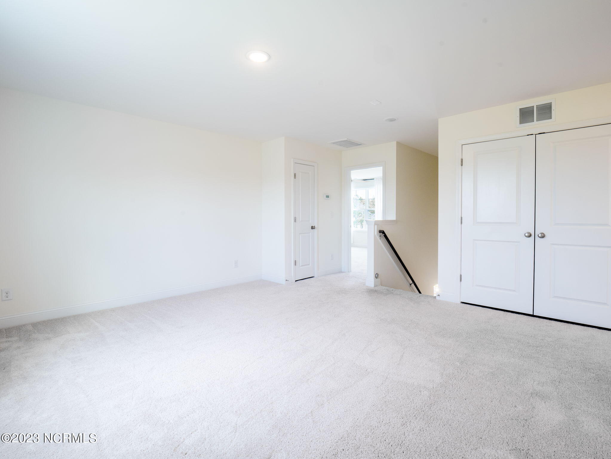 100550664 | Photo 22