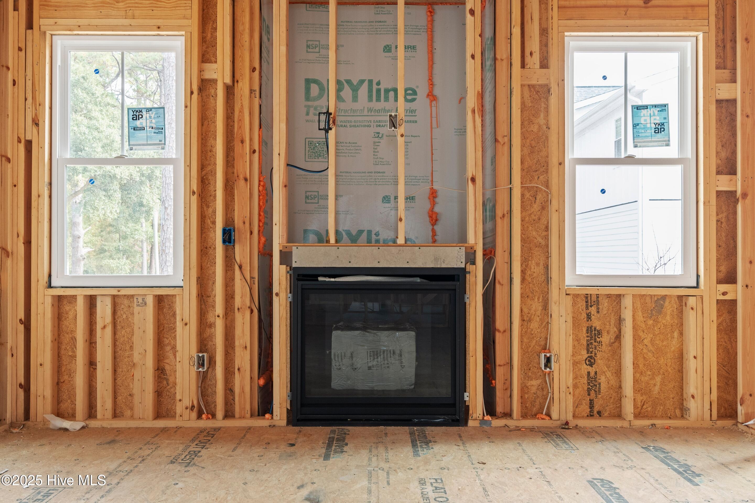 100543070 | Photo 52