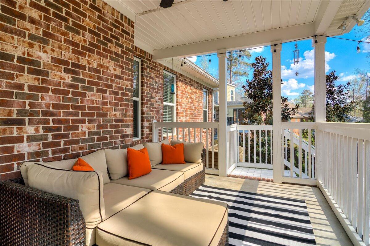 245 Oakbrook Drive