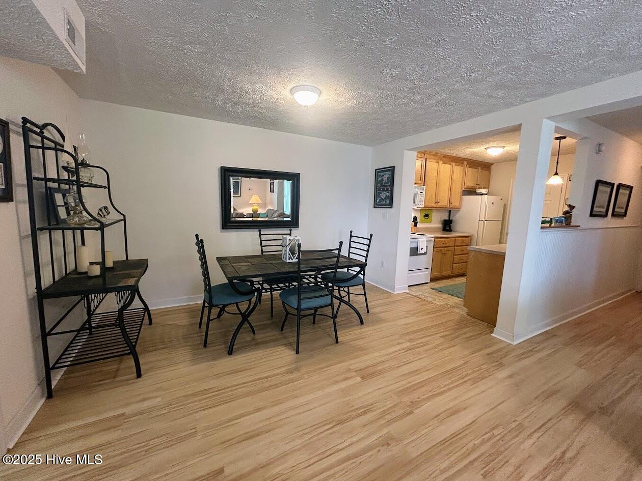 100527040 | Photo 10