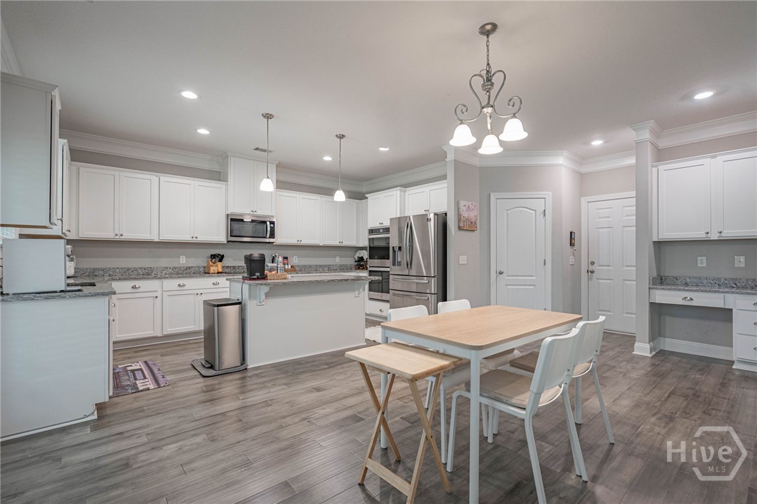 Breakfast Area/Kitchen