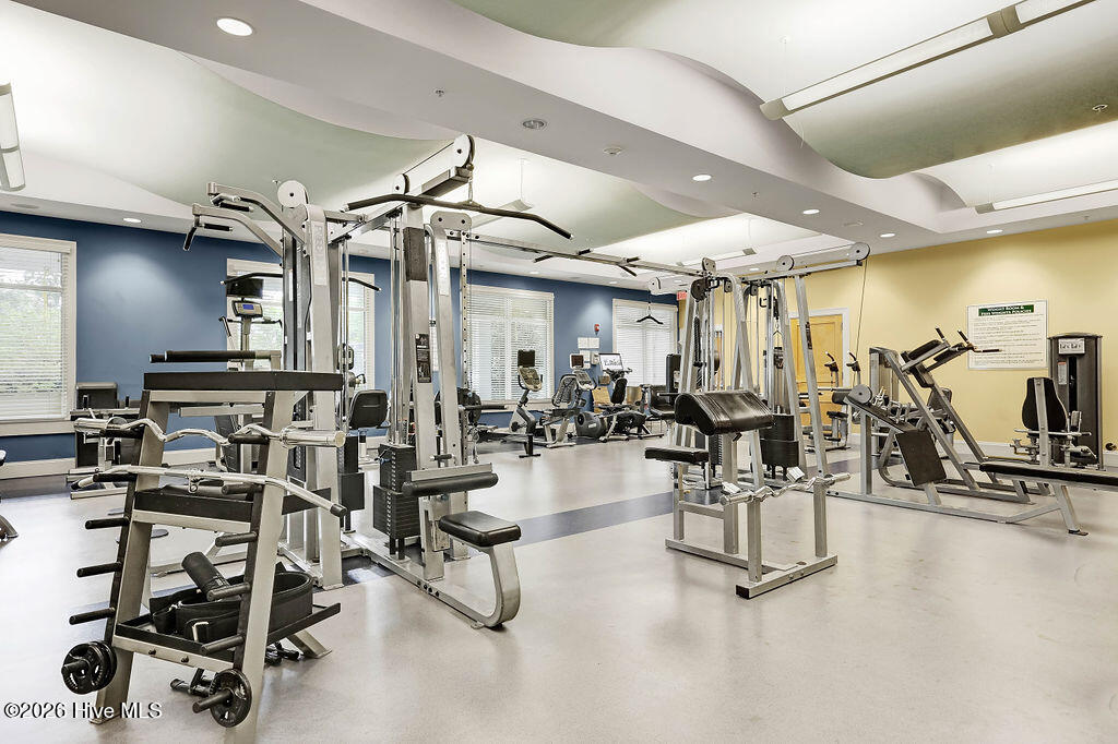 100561183 | Photo 58