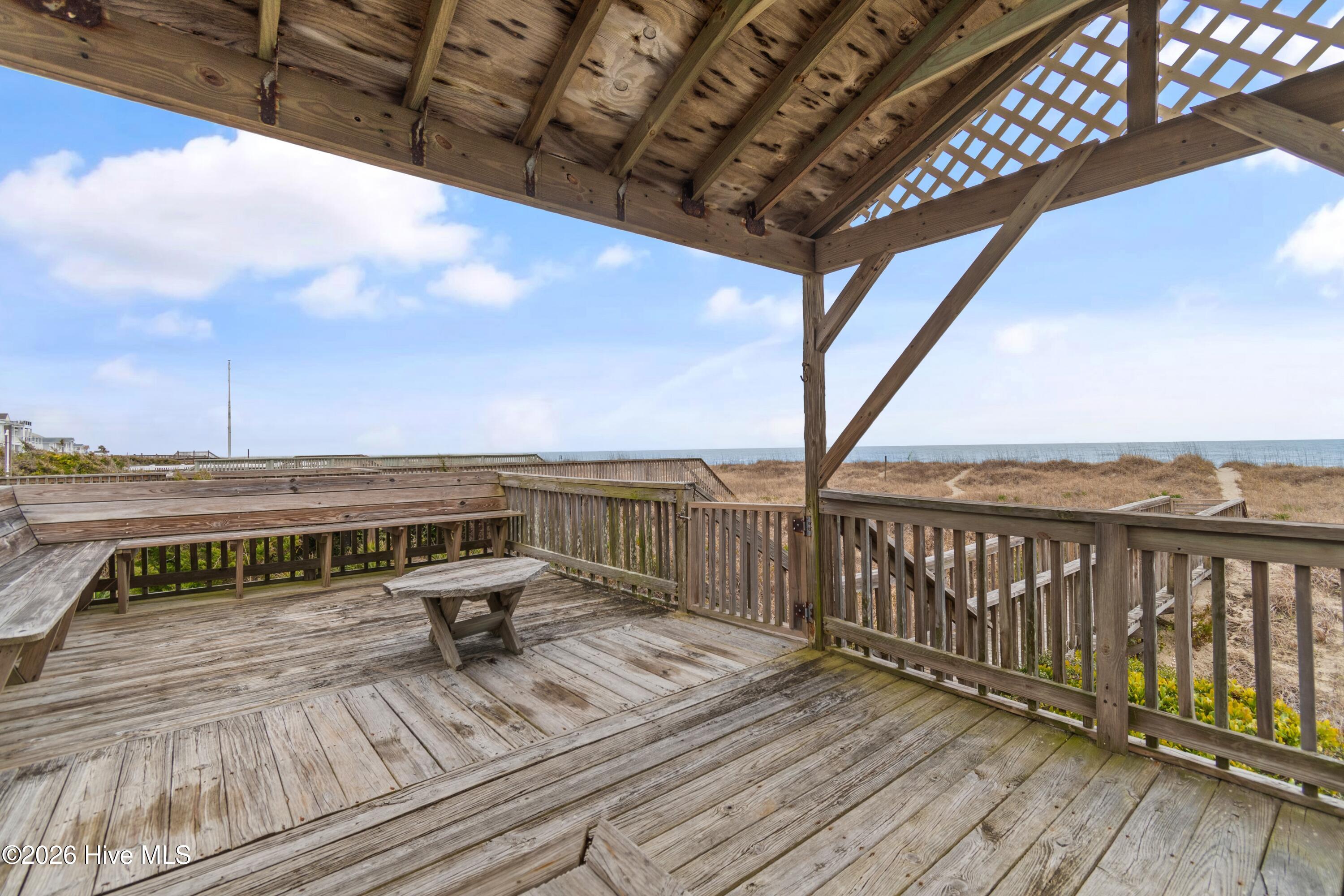 1099 Ocean Boulevard W, Holden Beach, NC, 28462