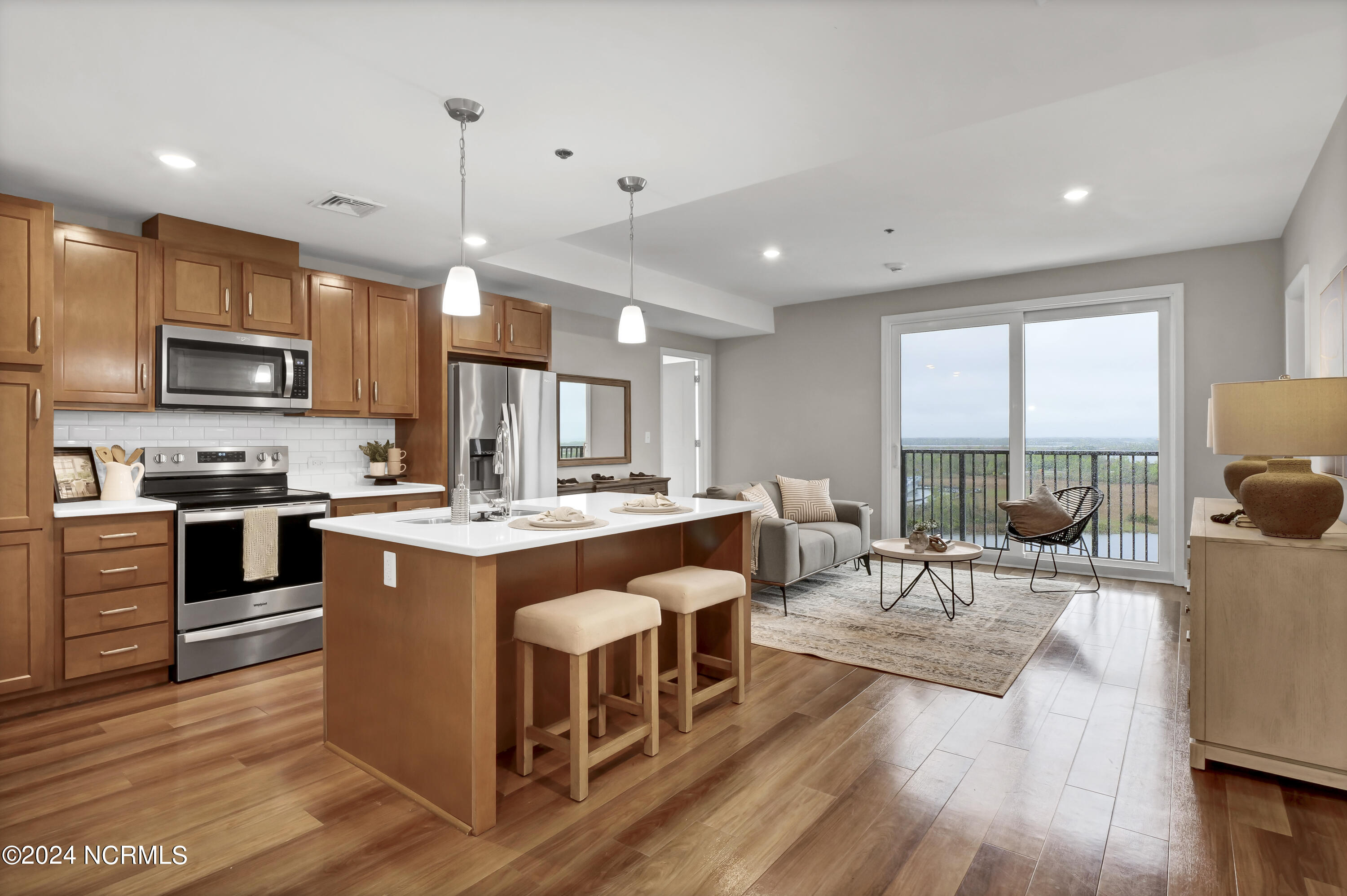 100469442 | Photo 15