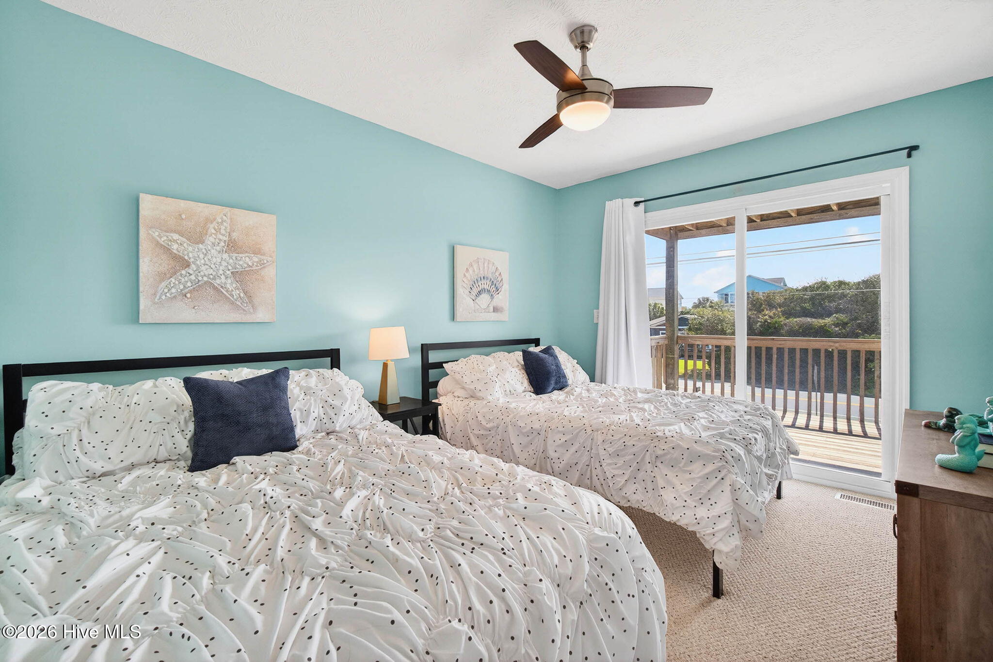 100564791 | Photo 18