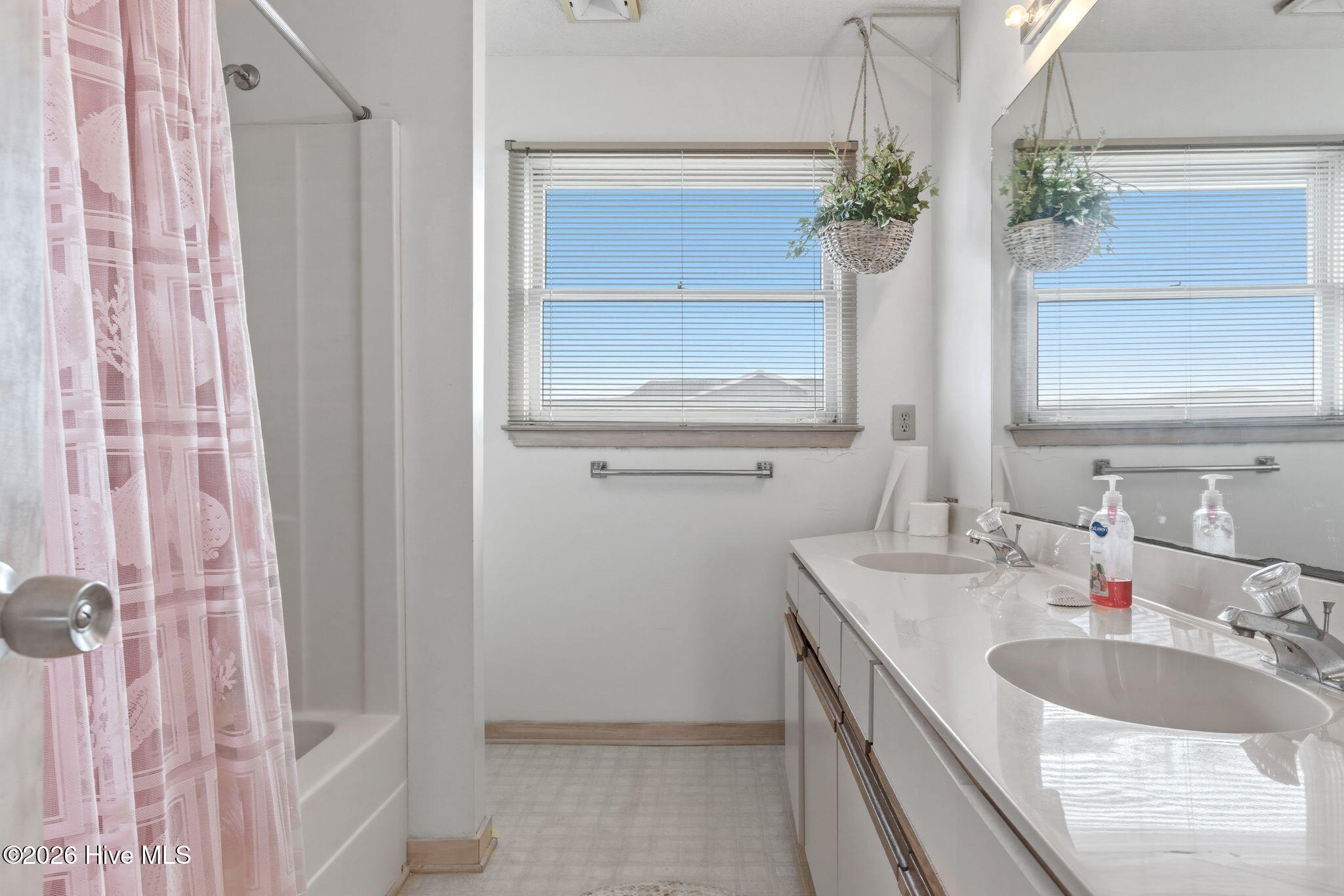 100555557 | Photo 31