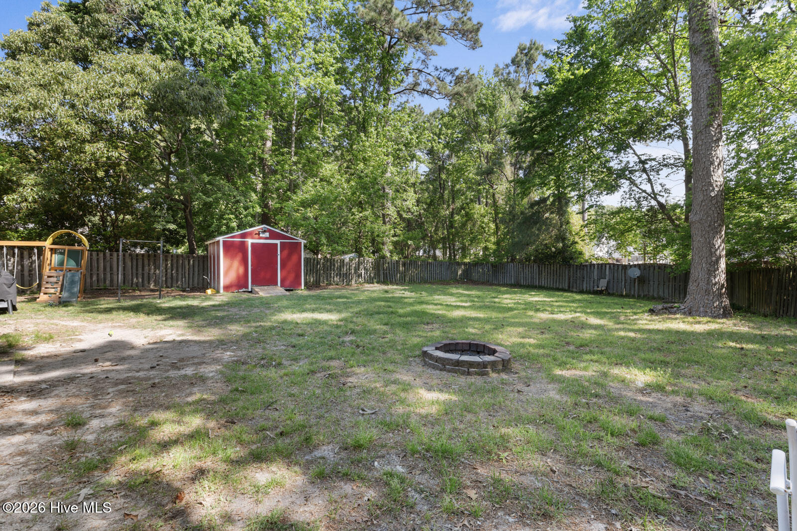 100570070 | Photo 27