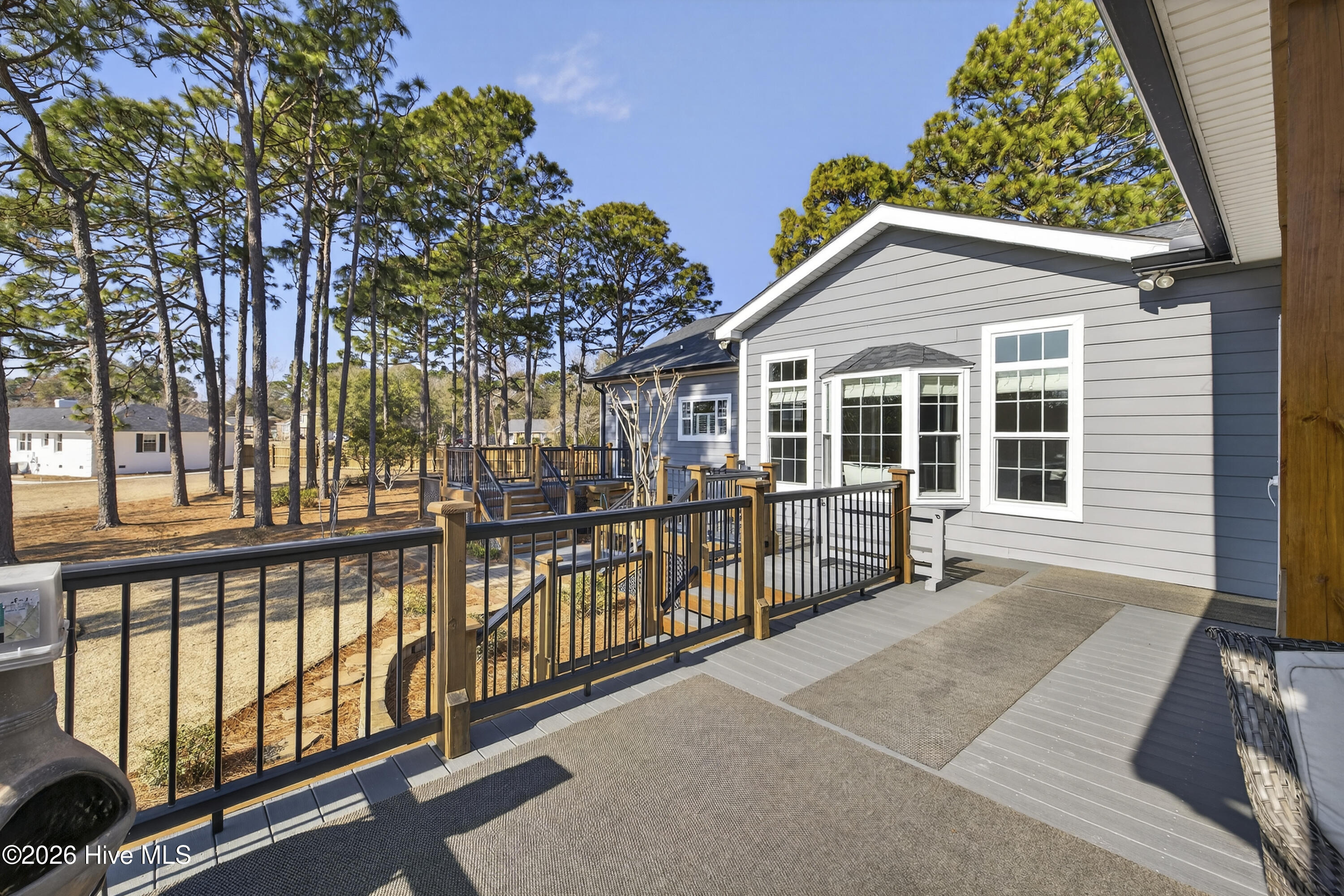 100553649 | Photo 35