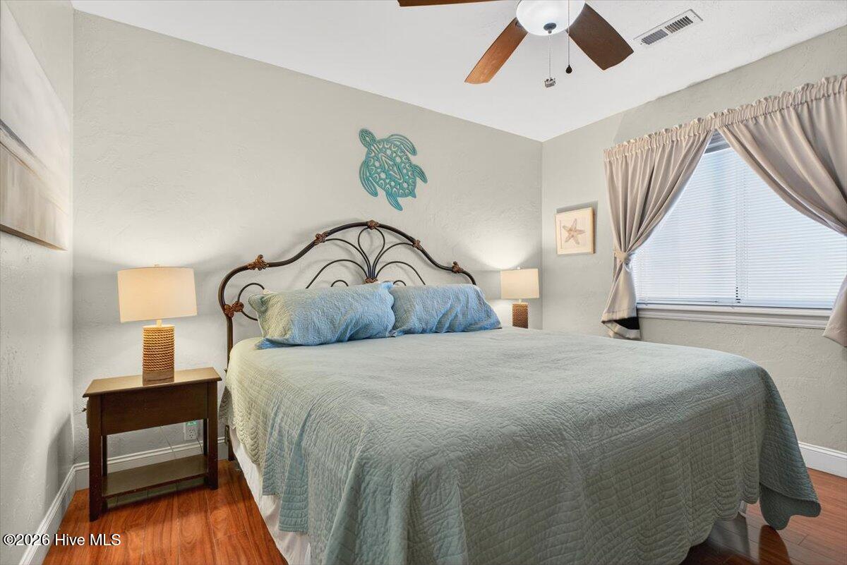 100555622 | Photo 38