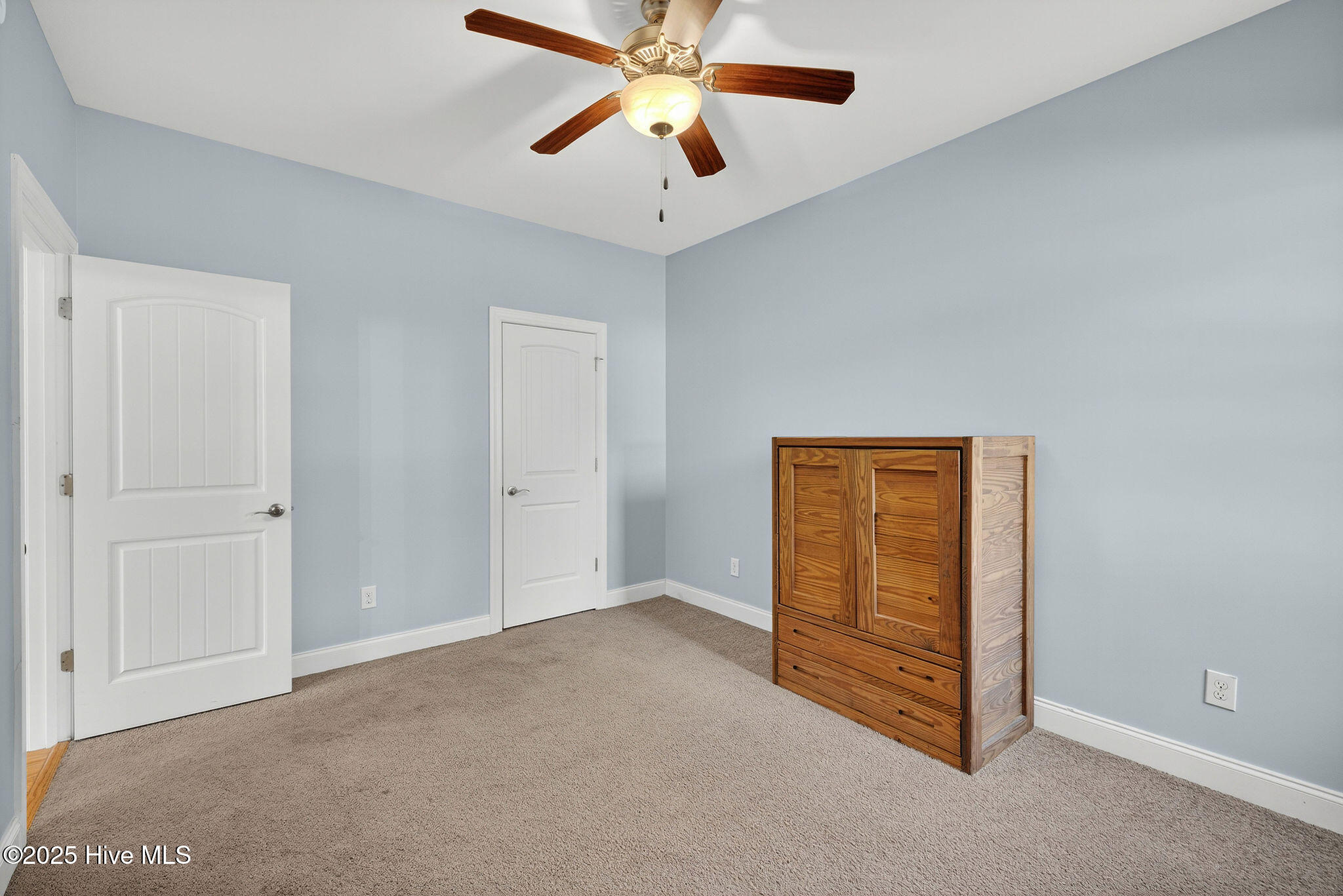 100535403 | Photo 28