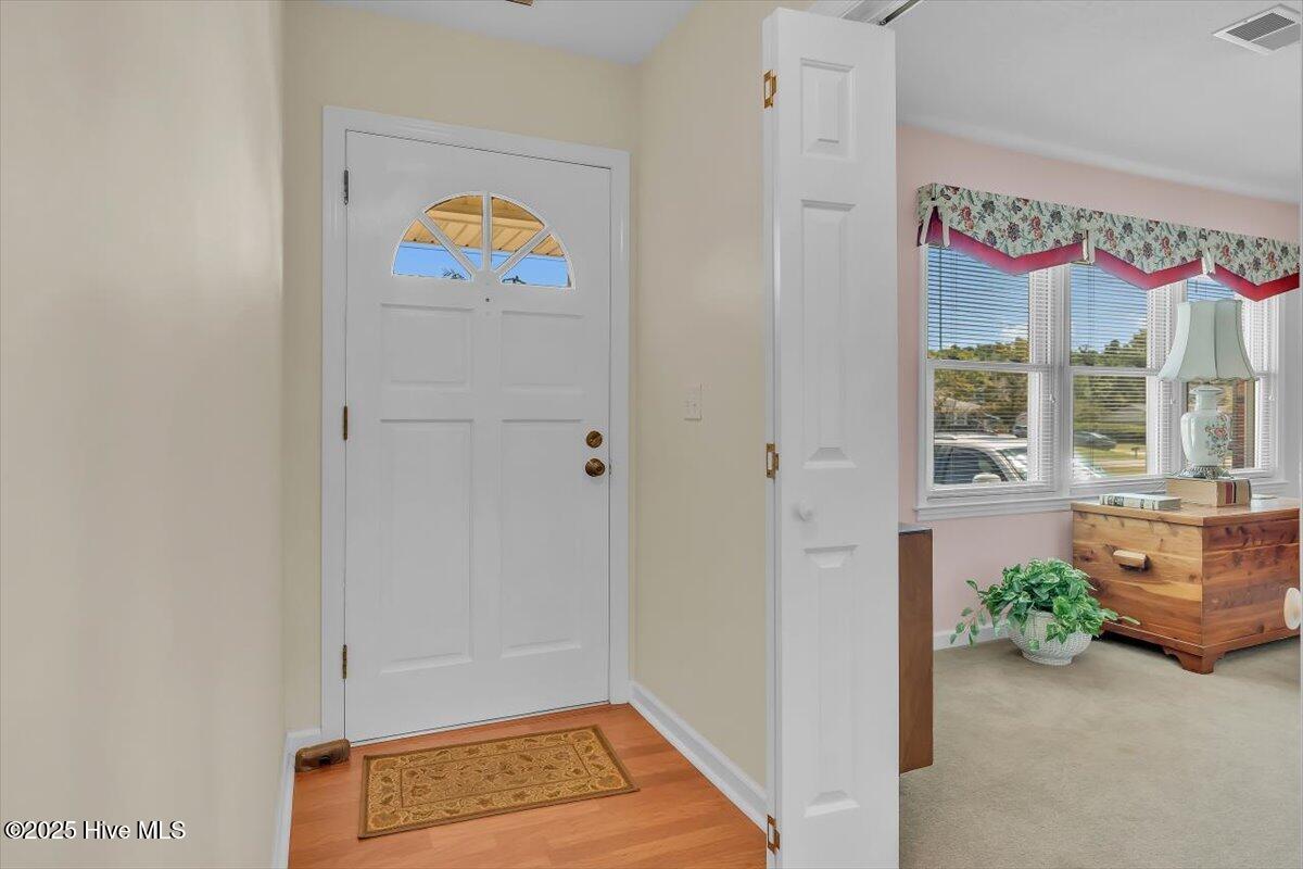 100542832 | Photo 11