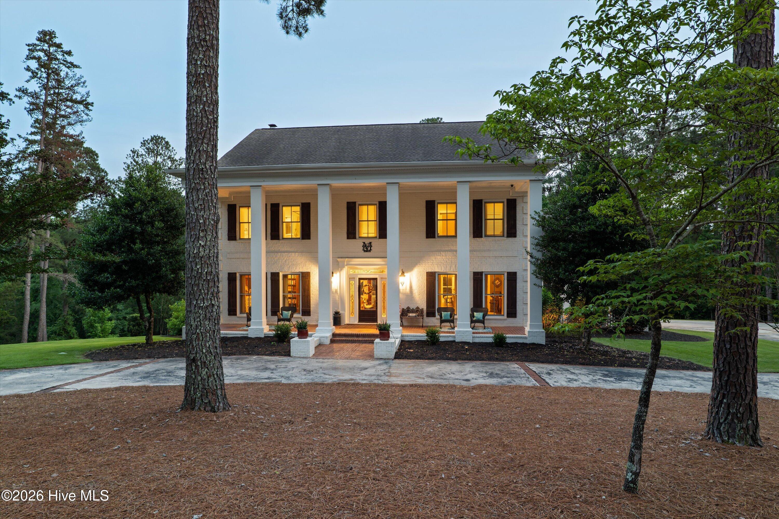Circular front driveway