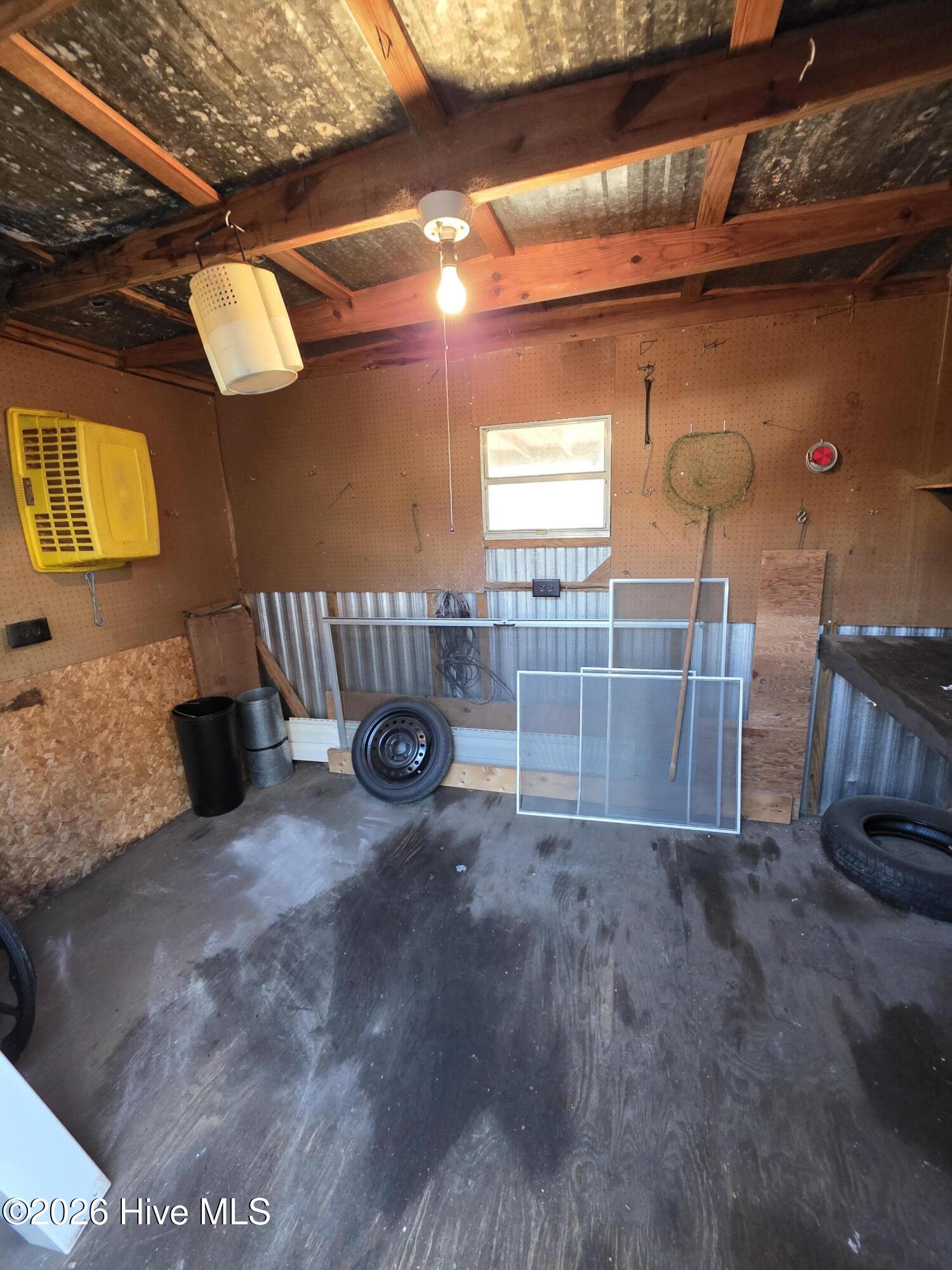 100552859 | Photo 25