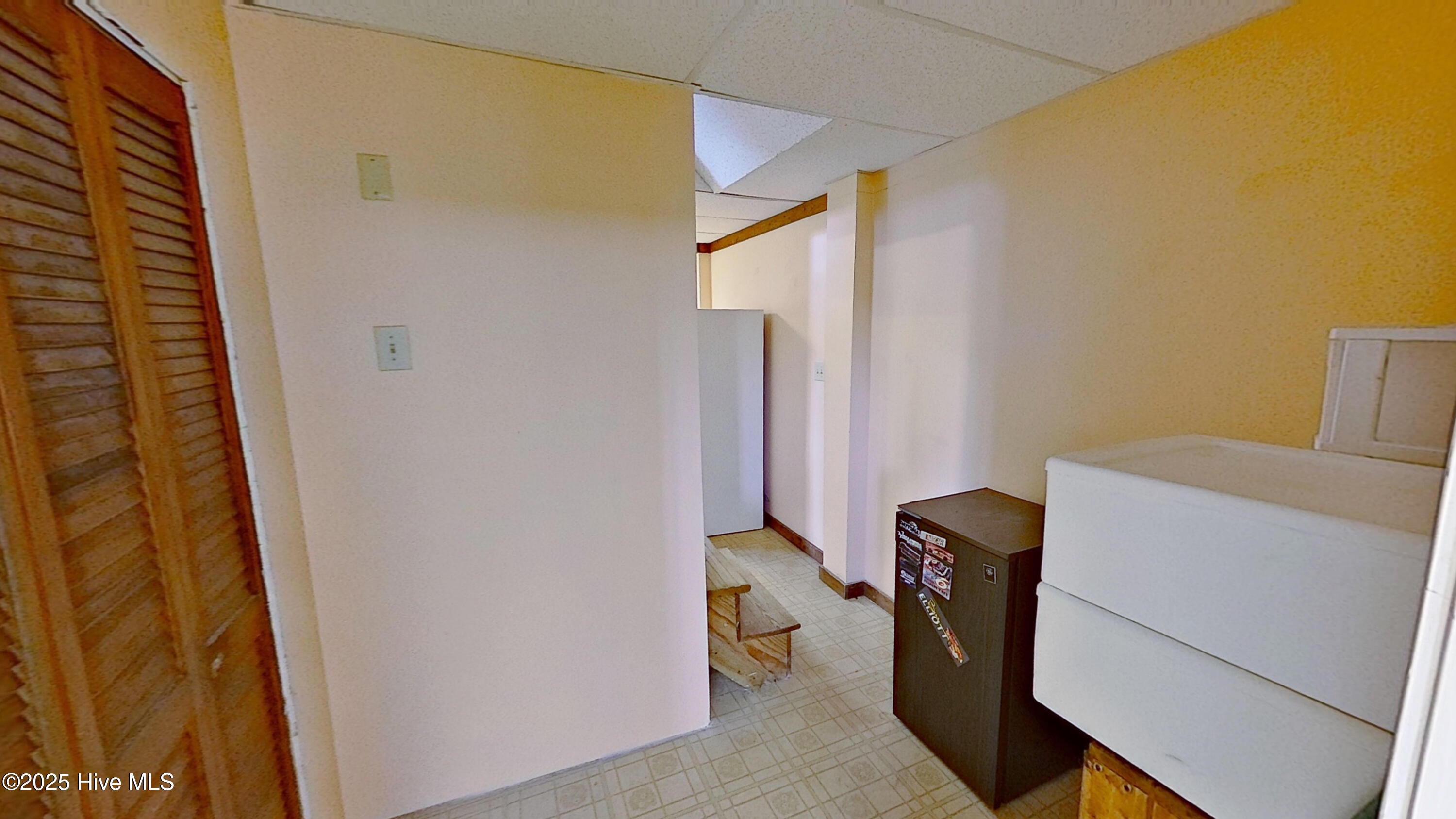 100543059 | Photo 43