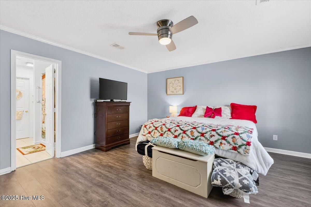 100545415 | Photo 40