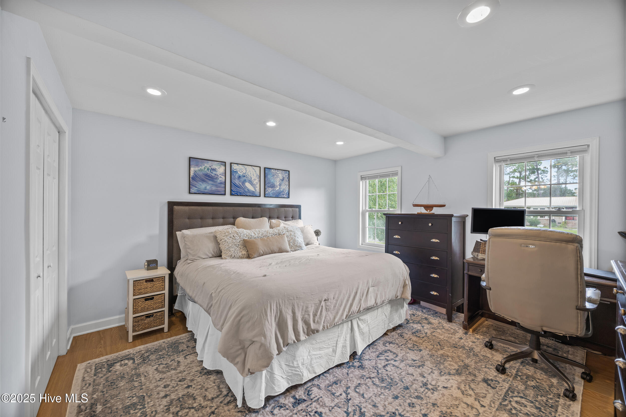 100530805 | Photo 12