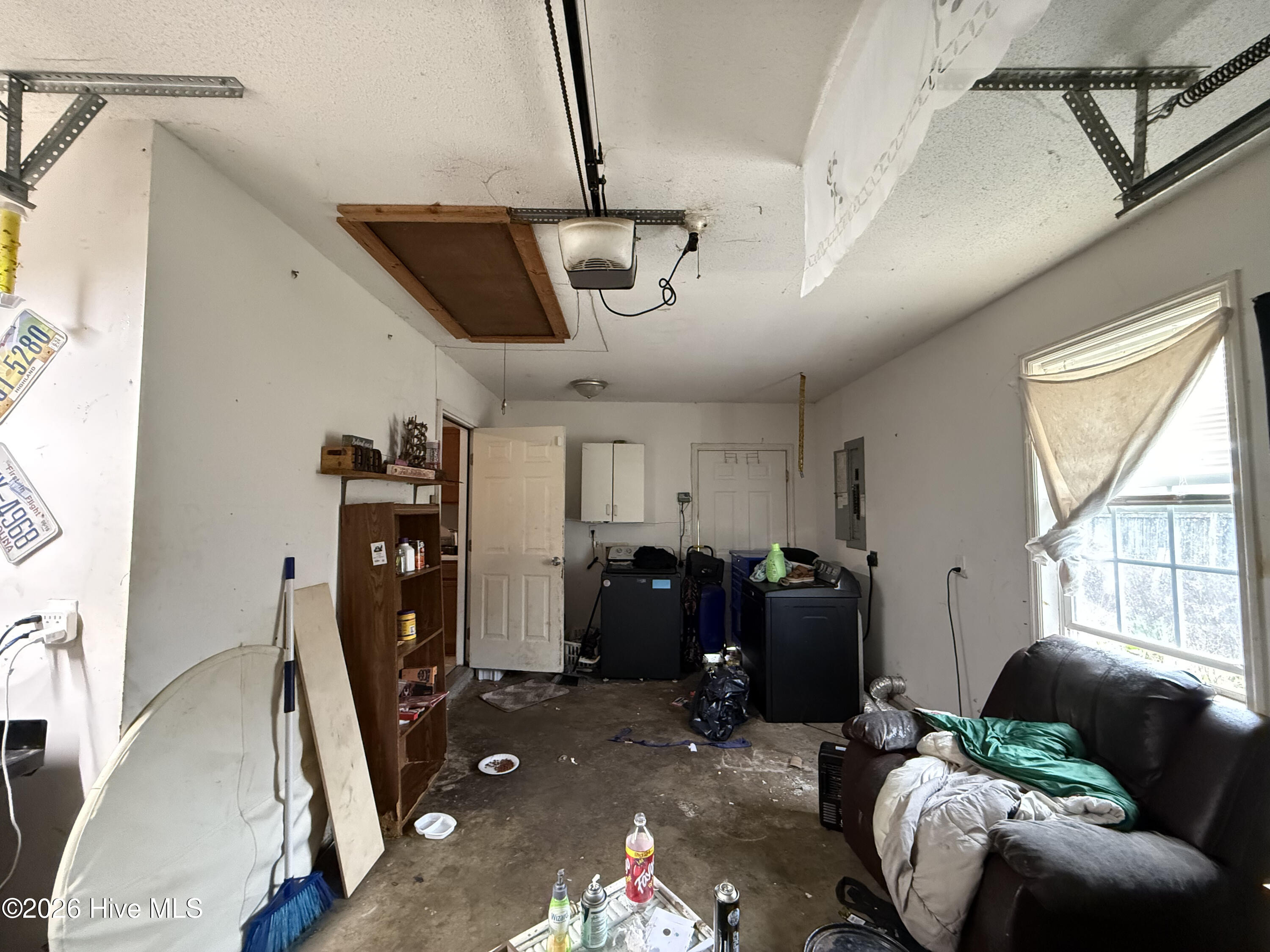 100562239 | Photo 20