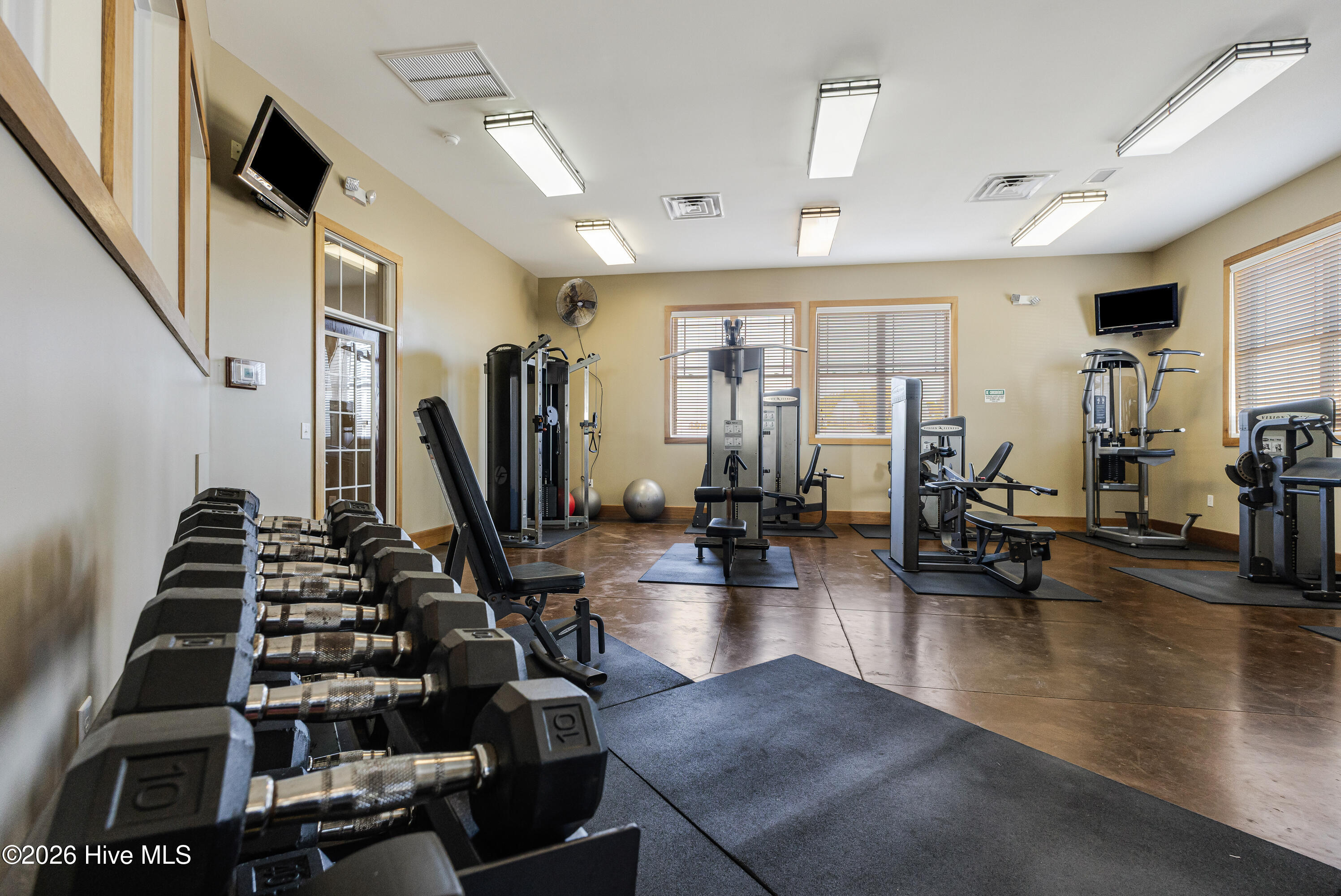 100555725 | Photo 58