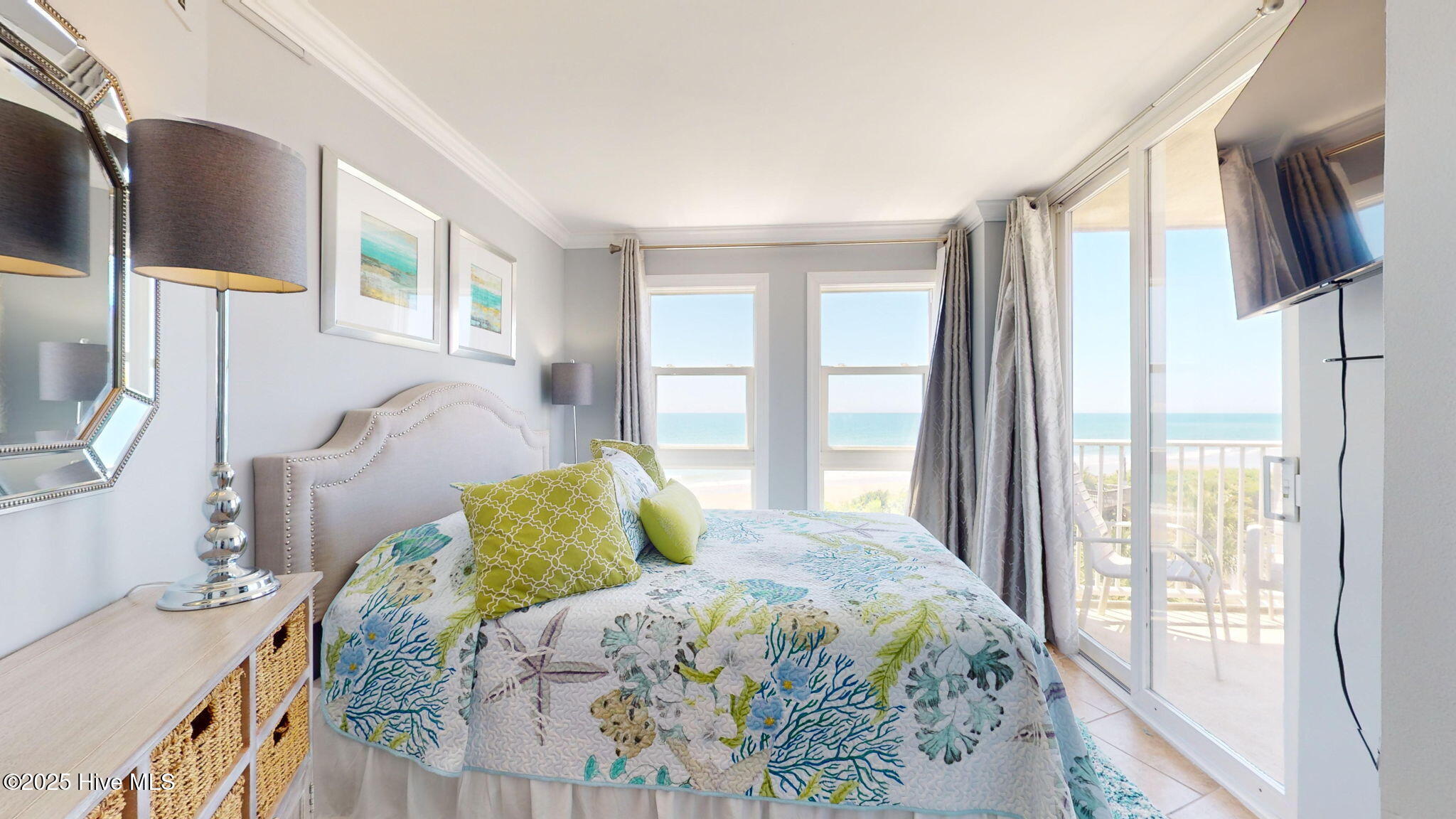 100525315 | Photo 36