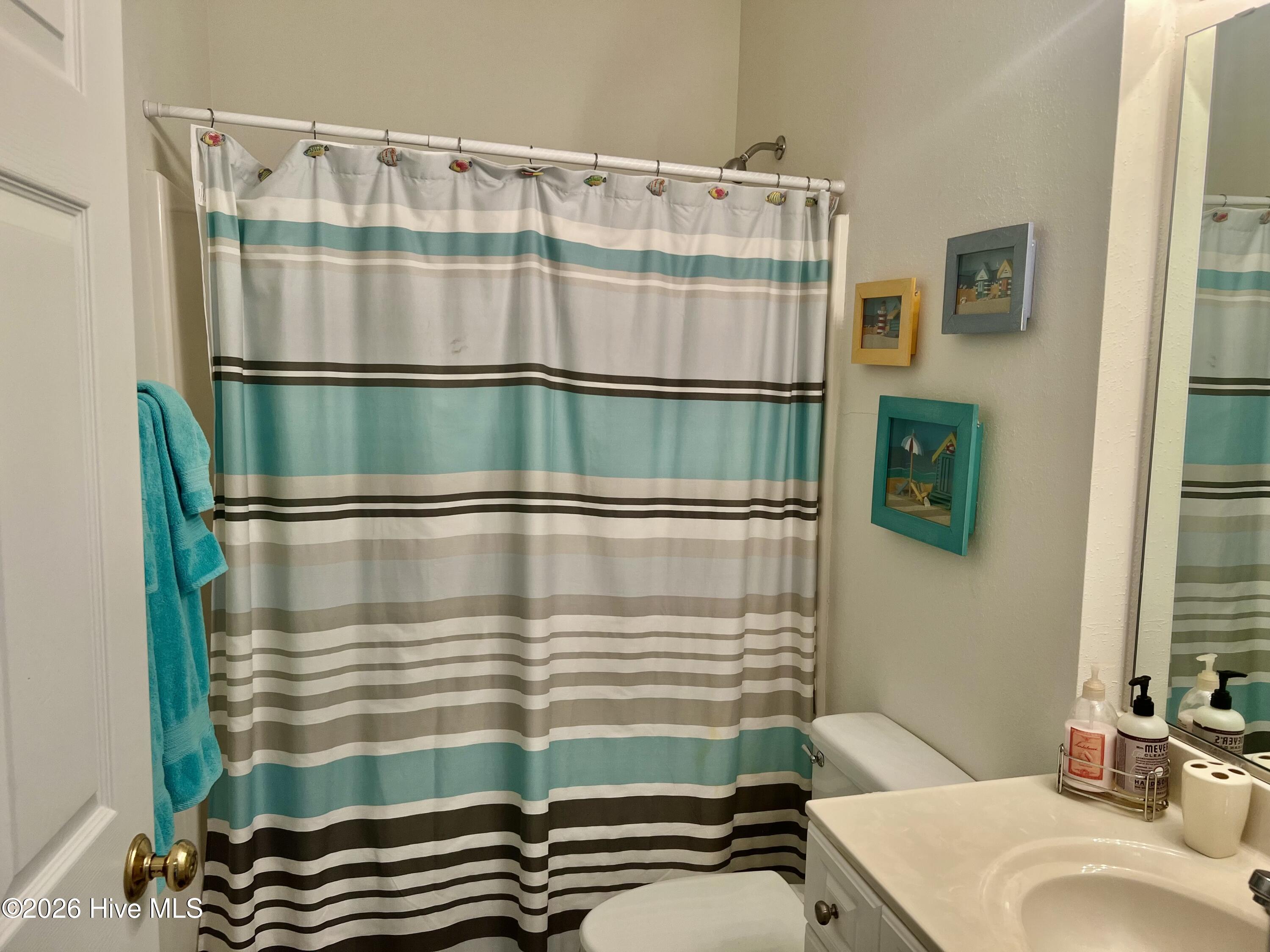 100558877 | Photo 15