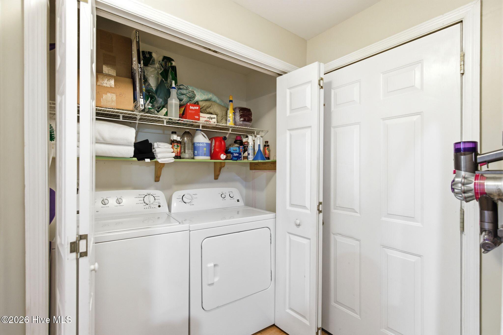 100564612 | Photo 30