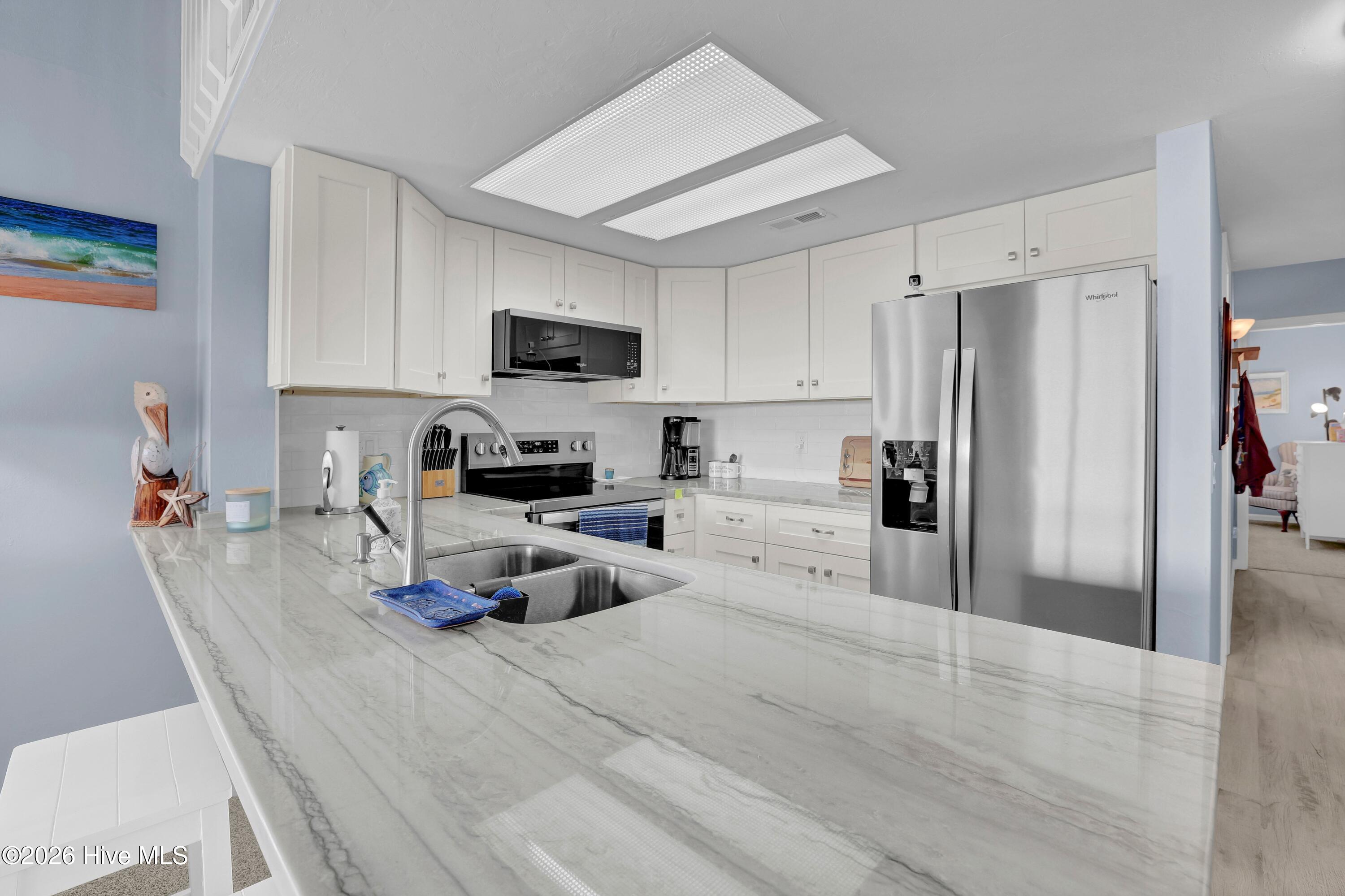 918 N New River Drive UNIT 331, Surf City, NC, 28445