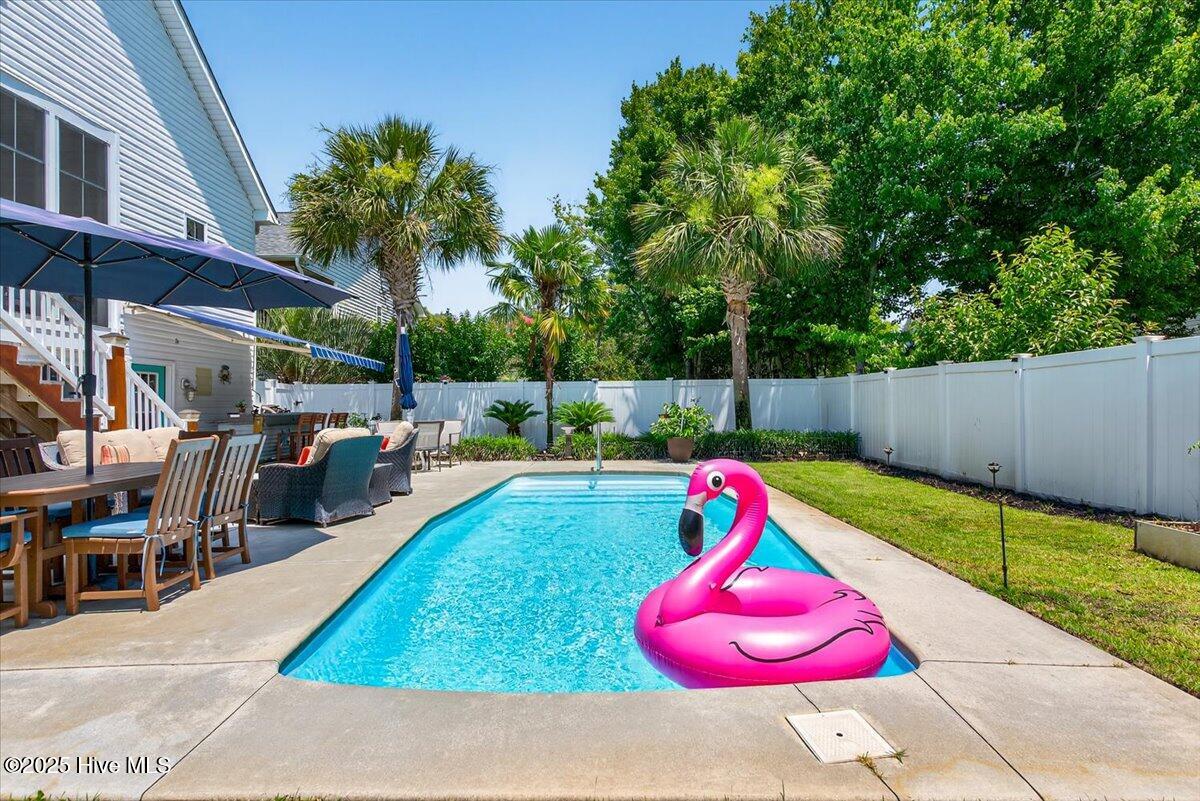 100514945 | Photo 48