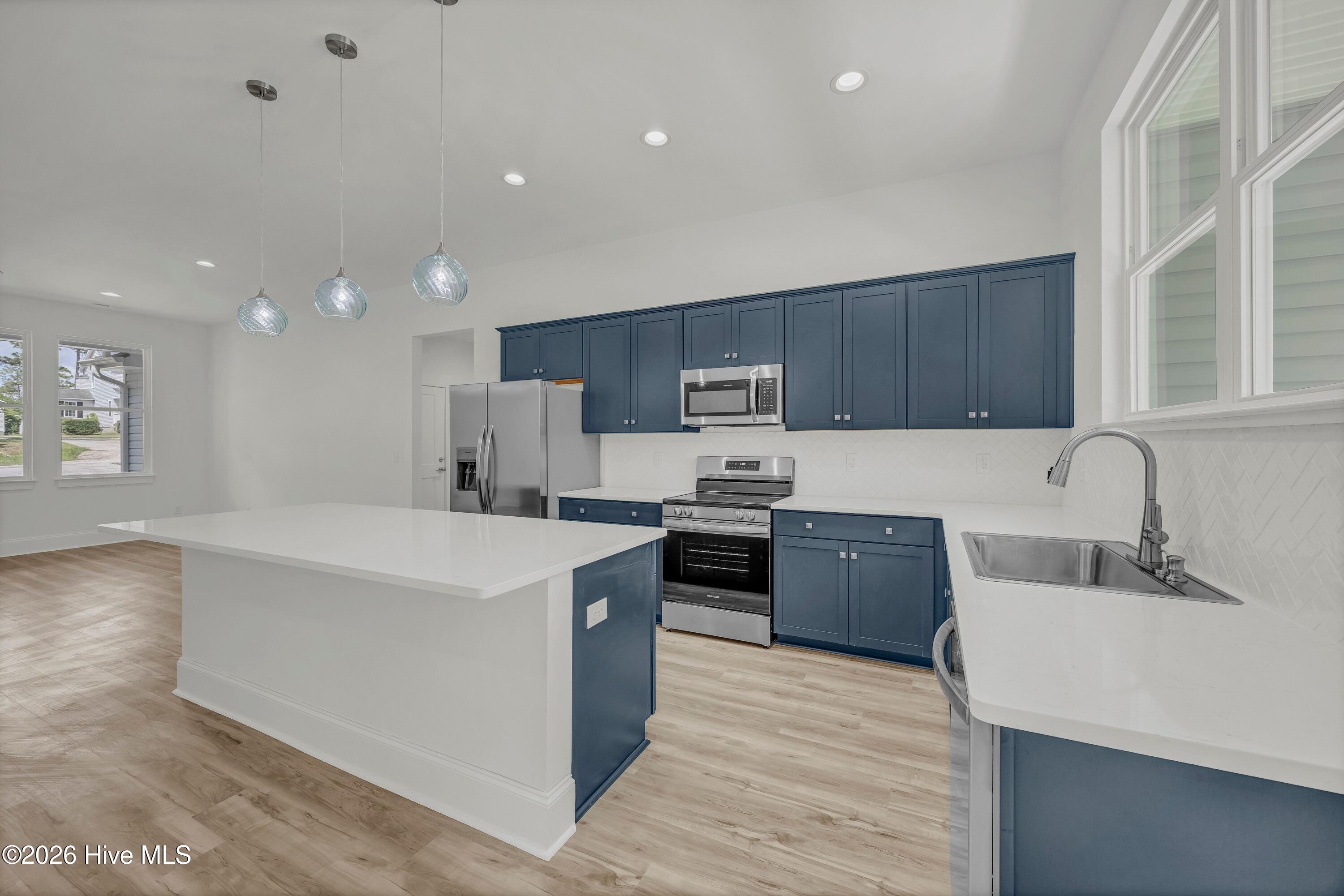 100584654 | Photo 10