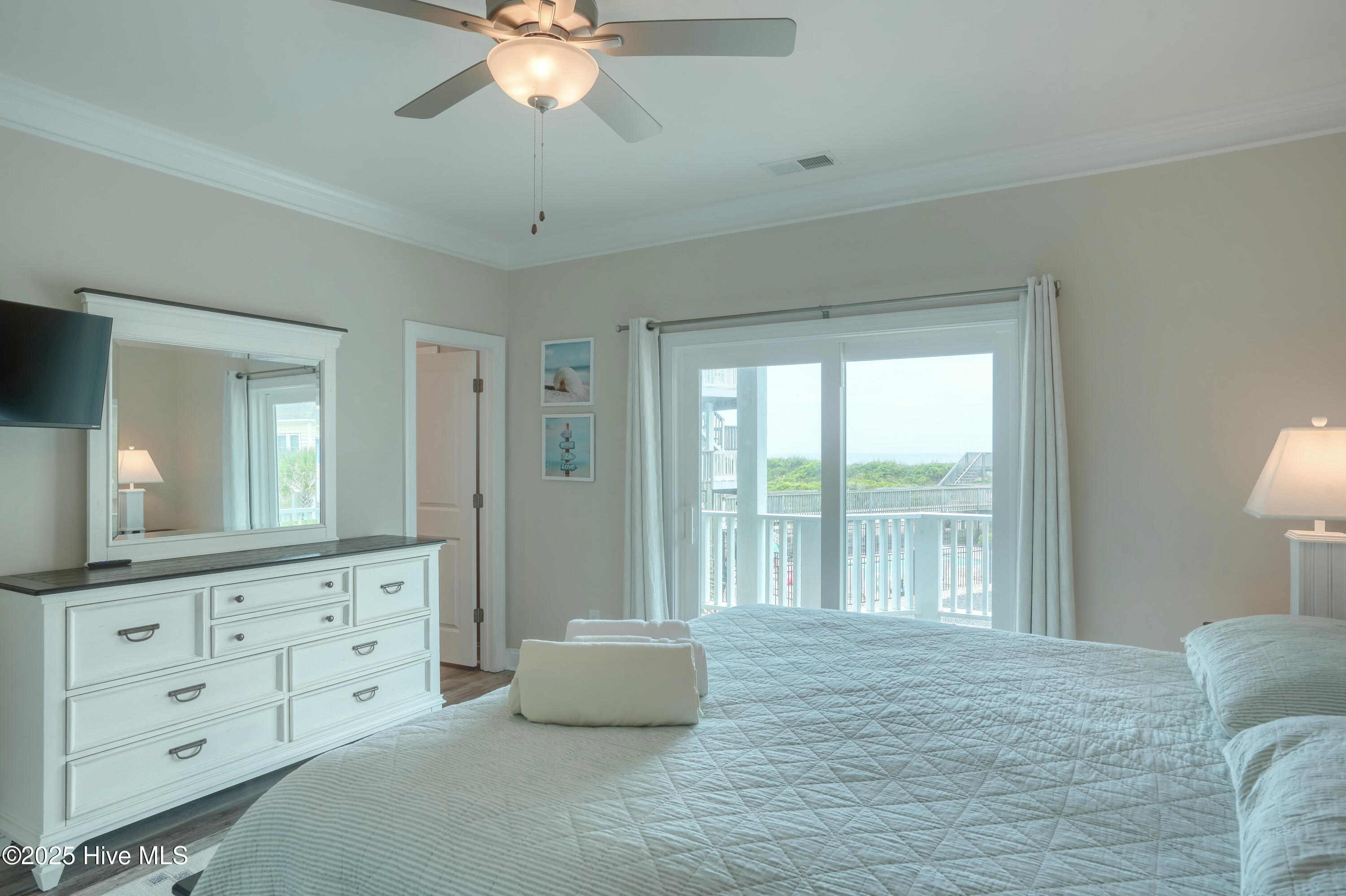 100511163 | Photo 20