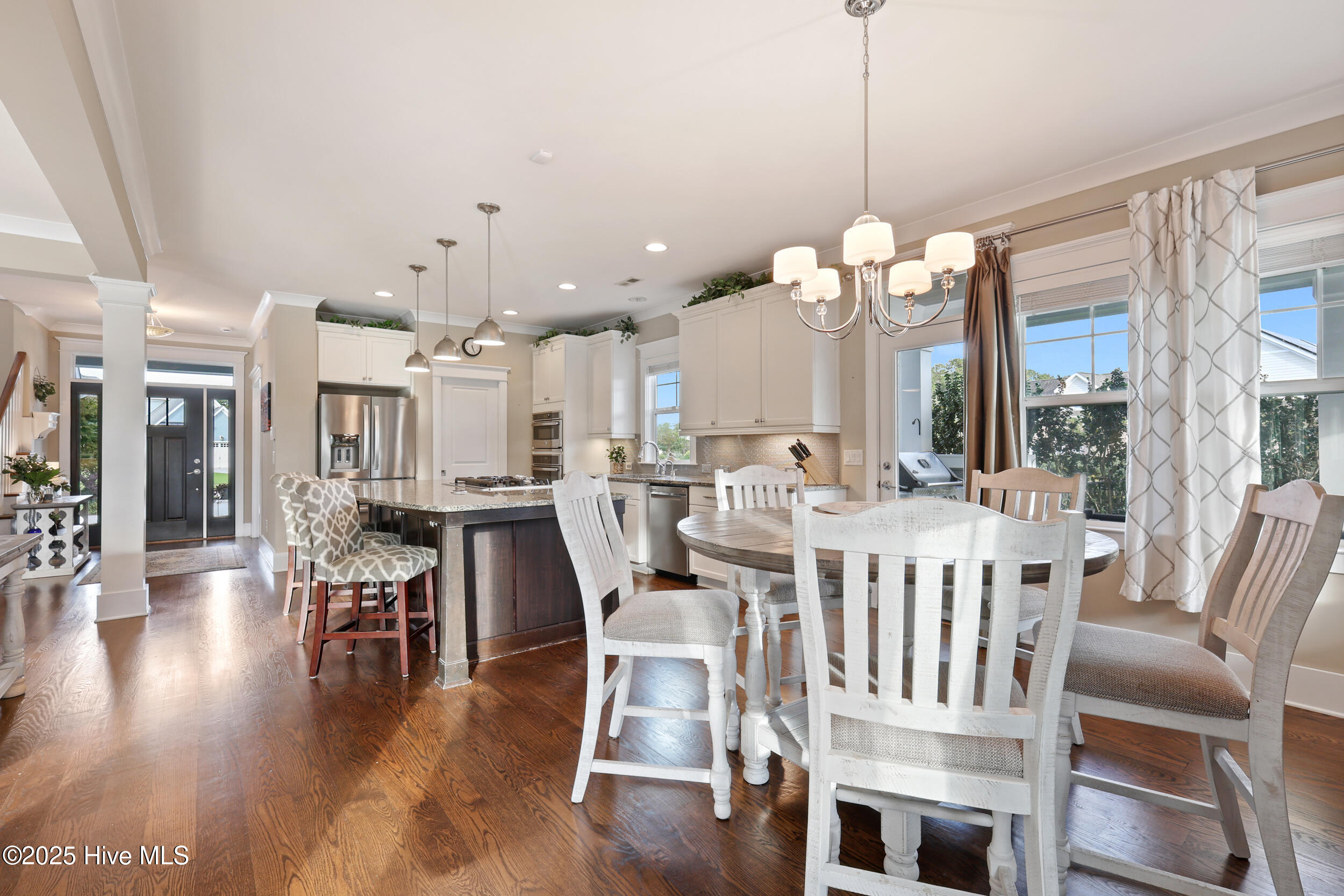 100536655 | Photo 22