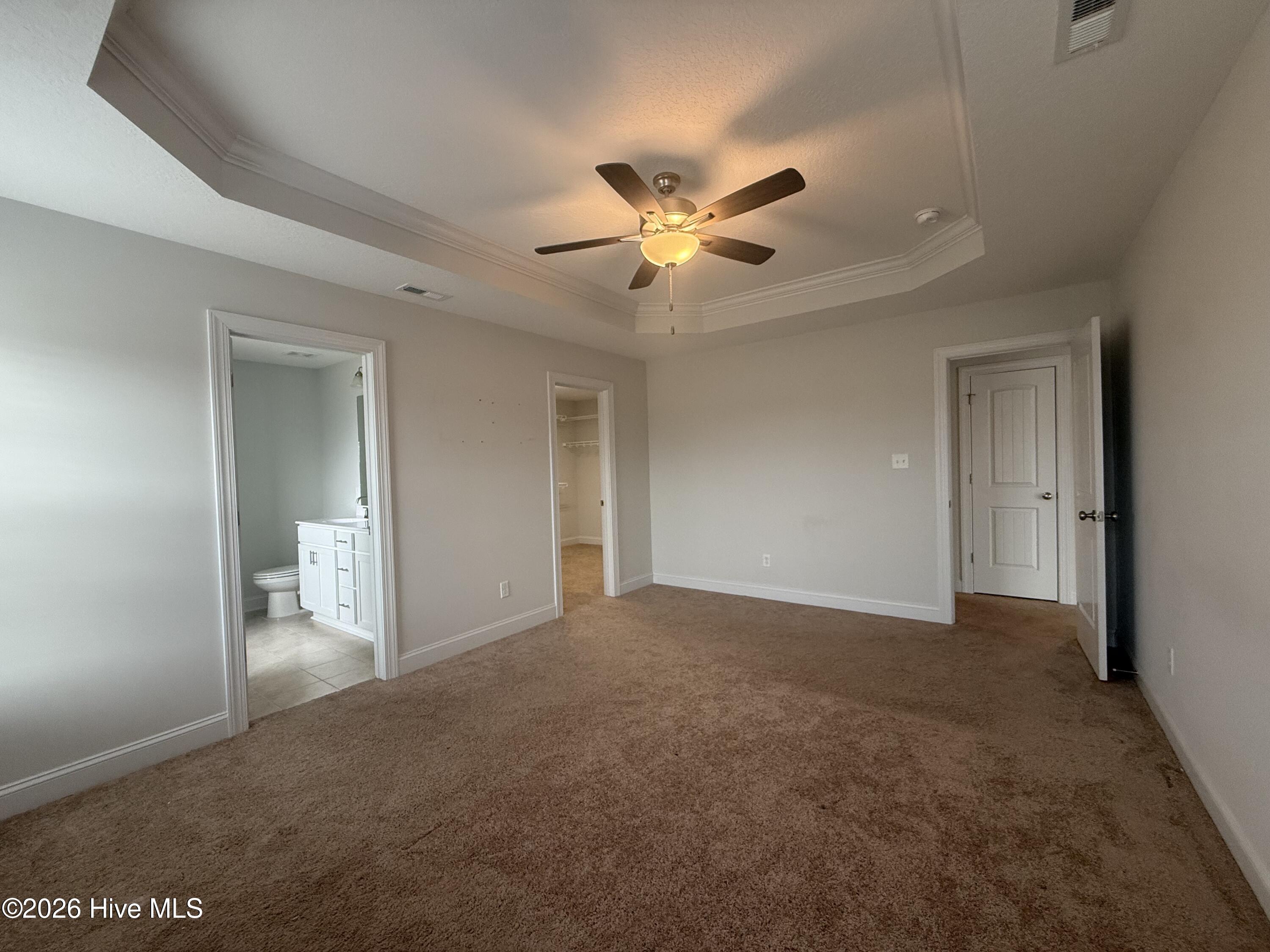 100555779 | Photo 18