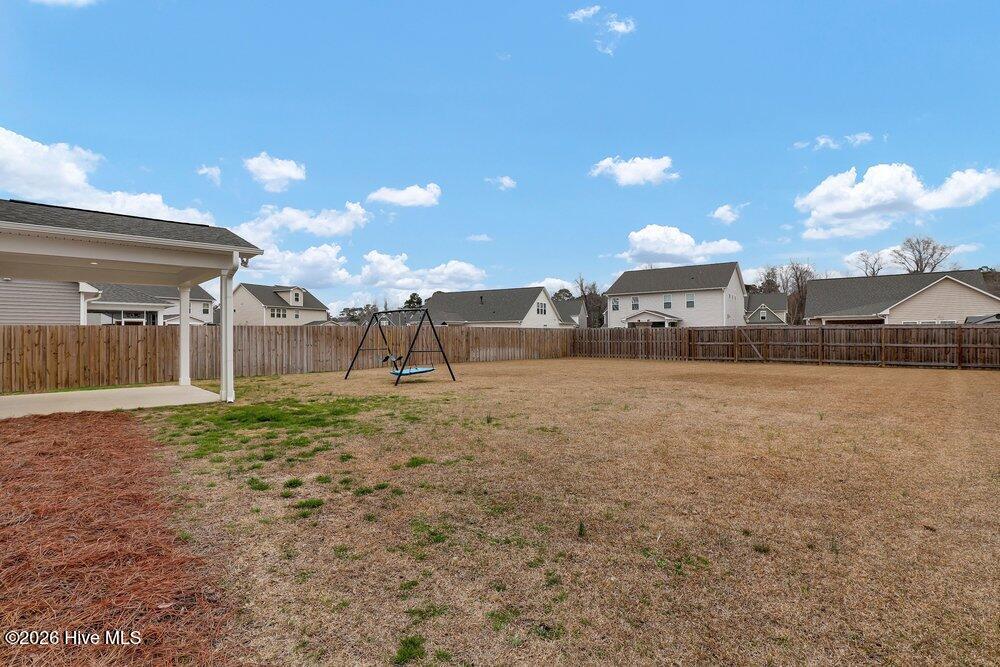 100558319 | Photo 30