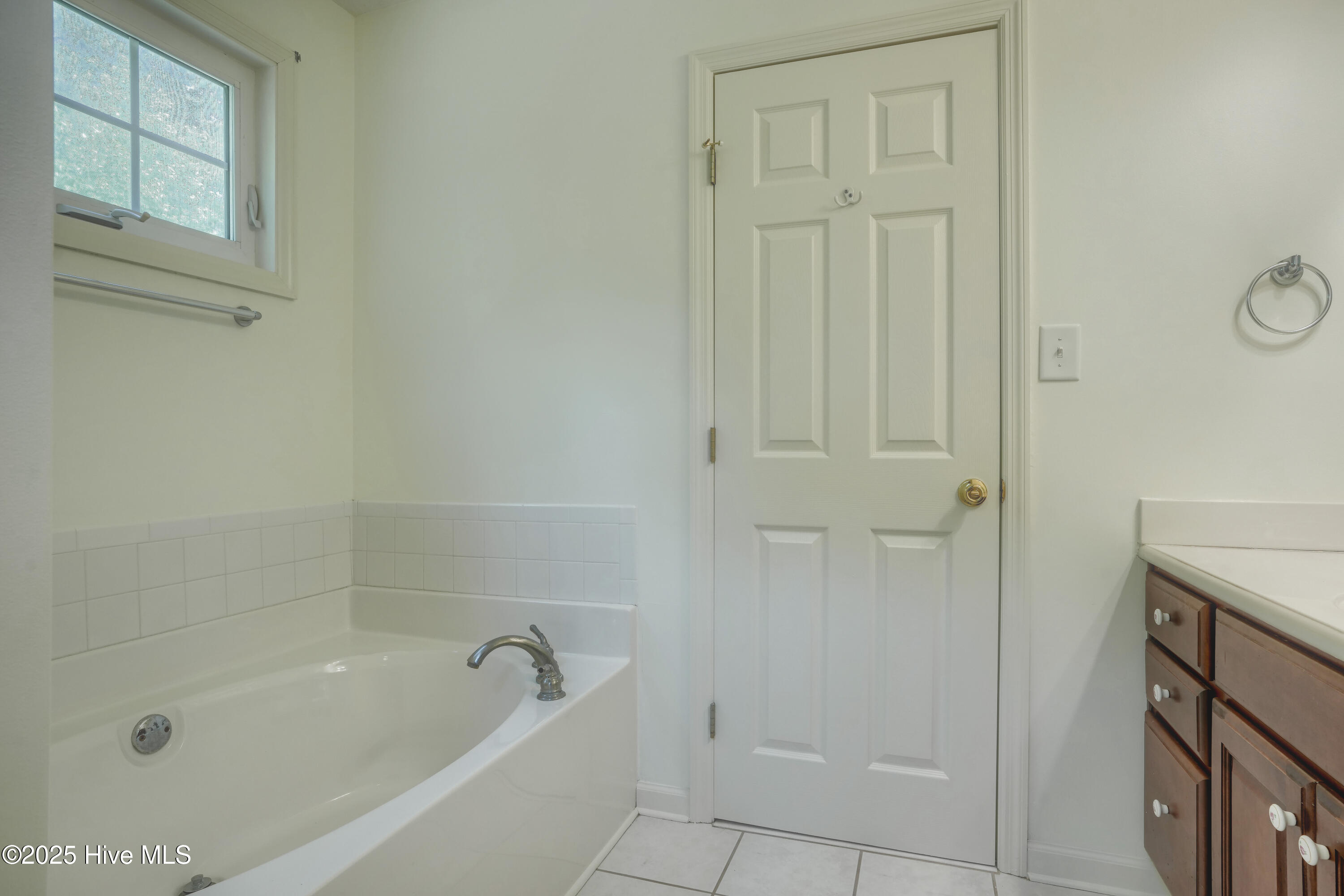 100472919 | Photo 21