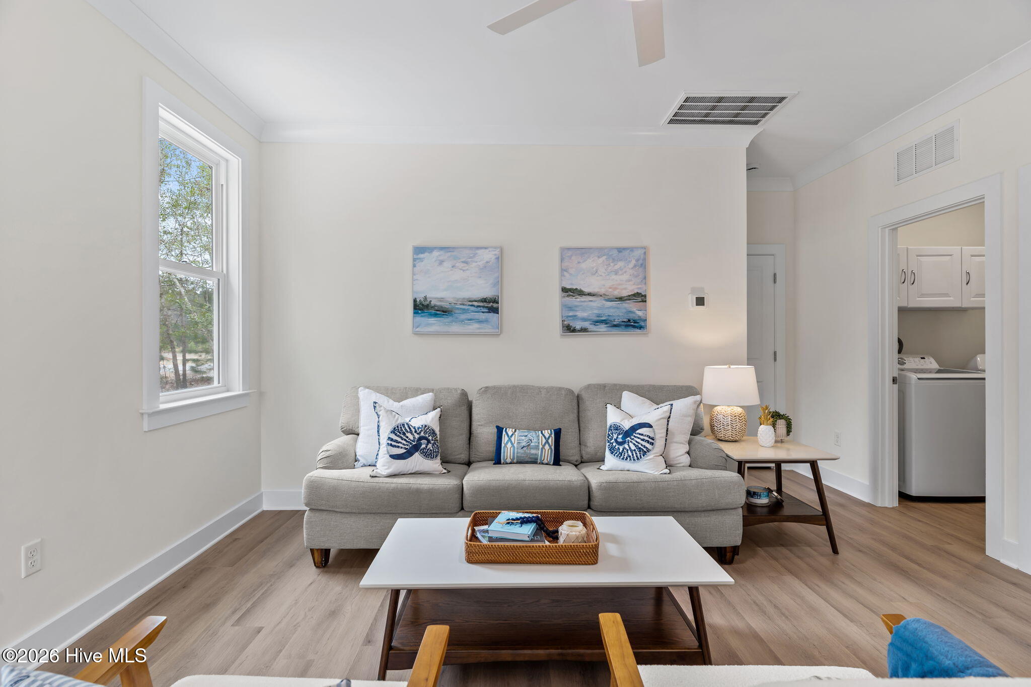 100558259 | Photo 16