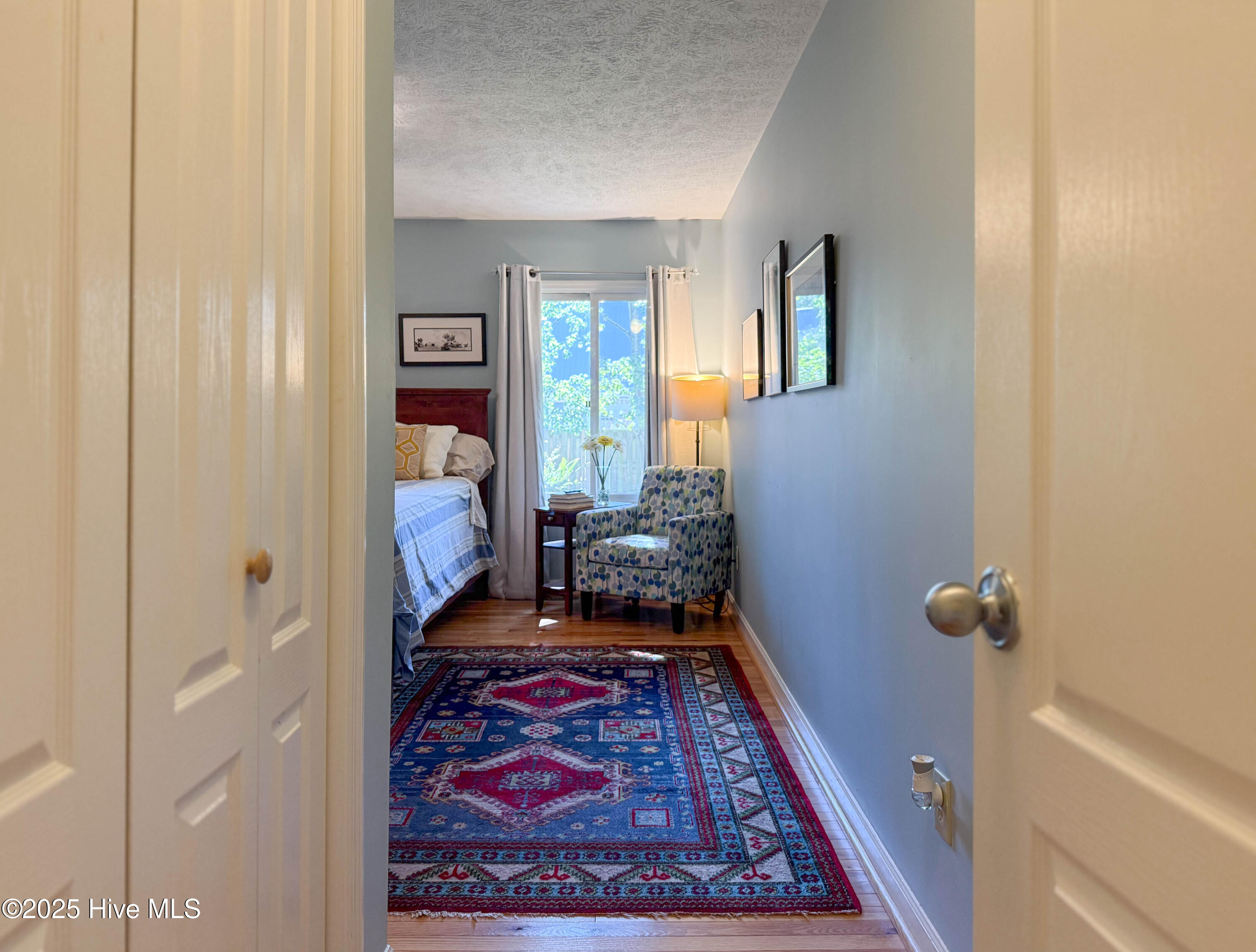 100538841 | Photo 32