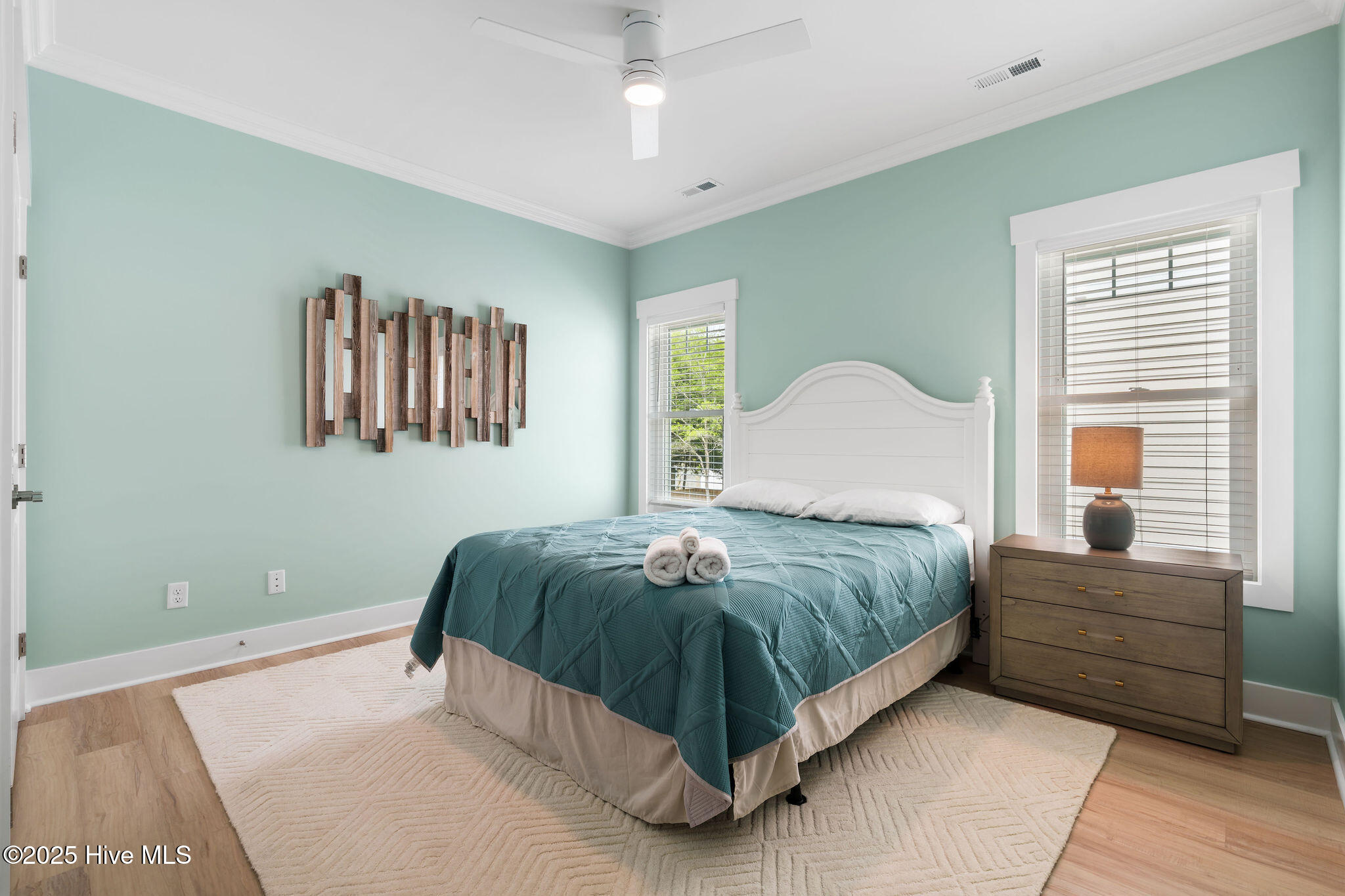 100555658 | Photo 38