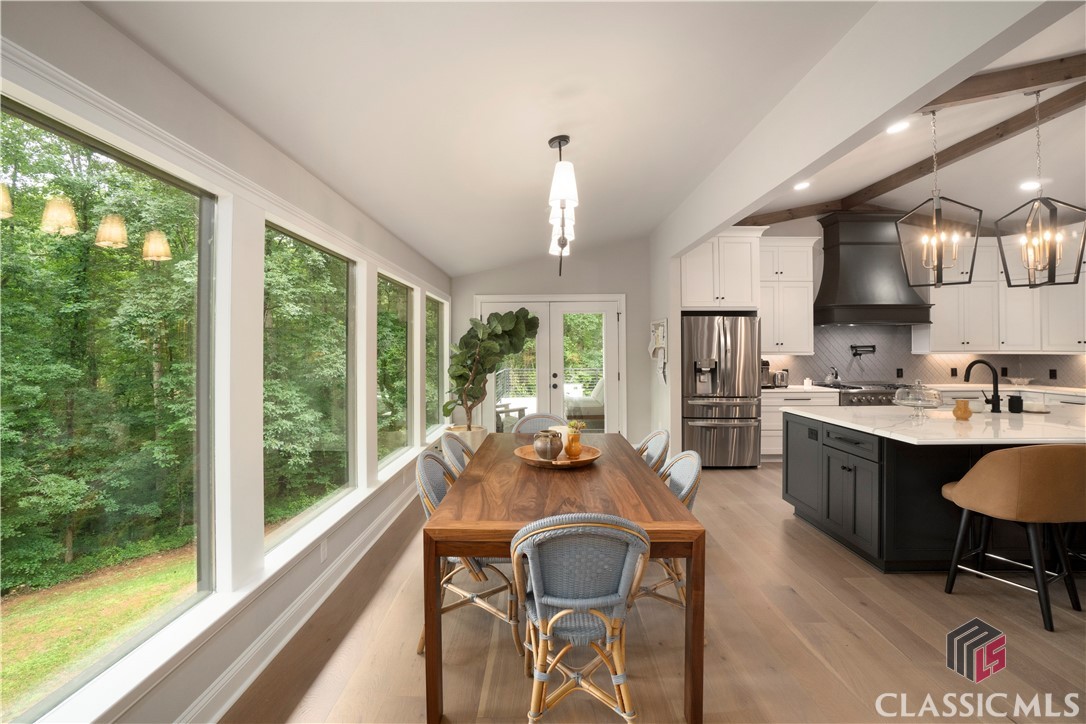 1041 Hollow Creek Way