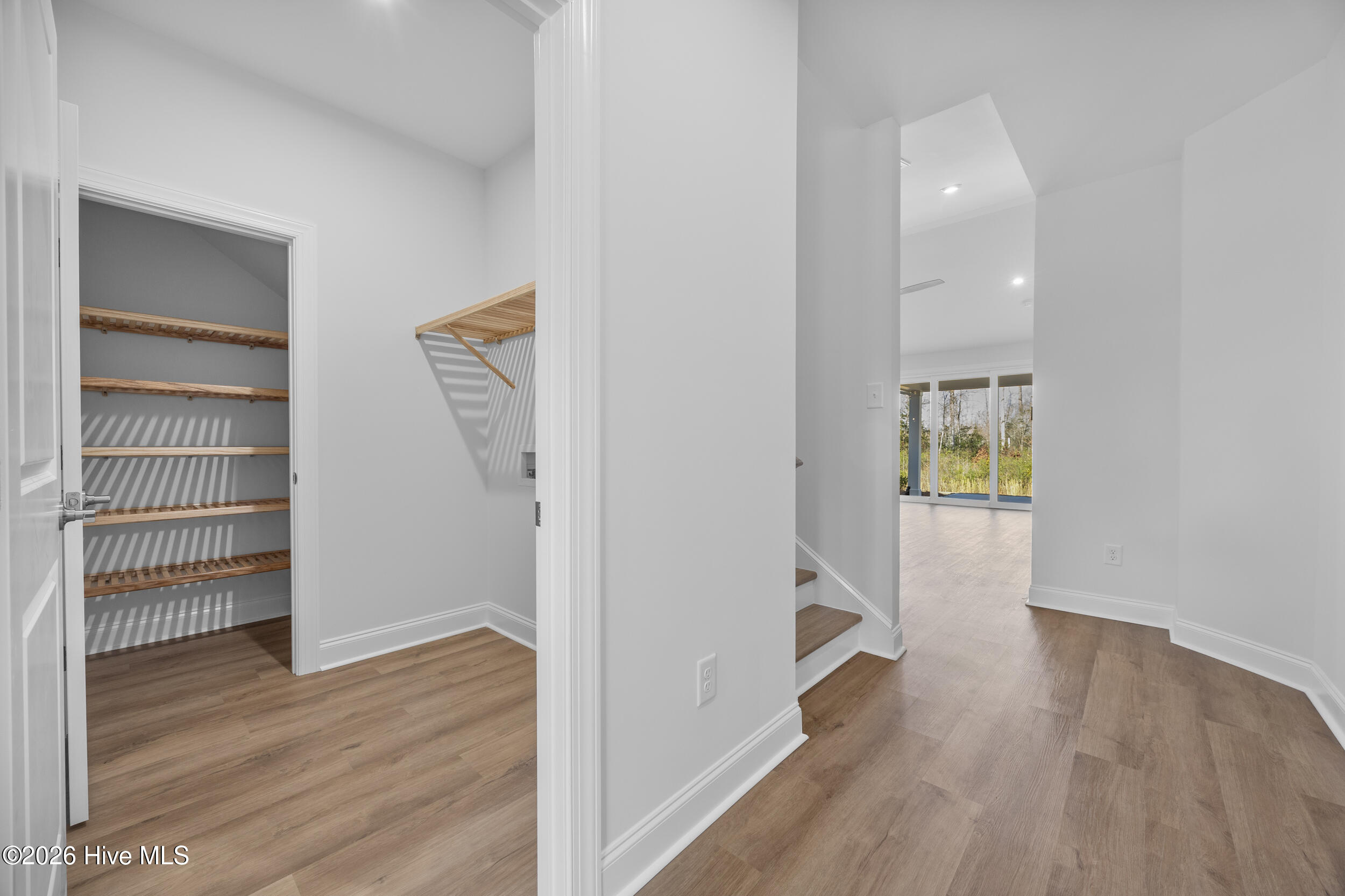 100527053 | Photo 20