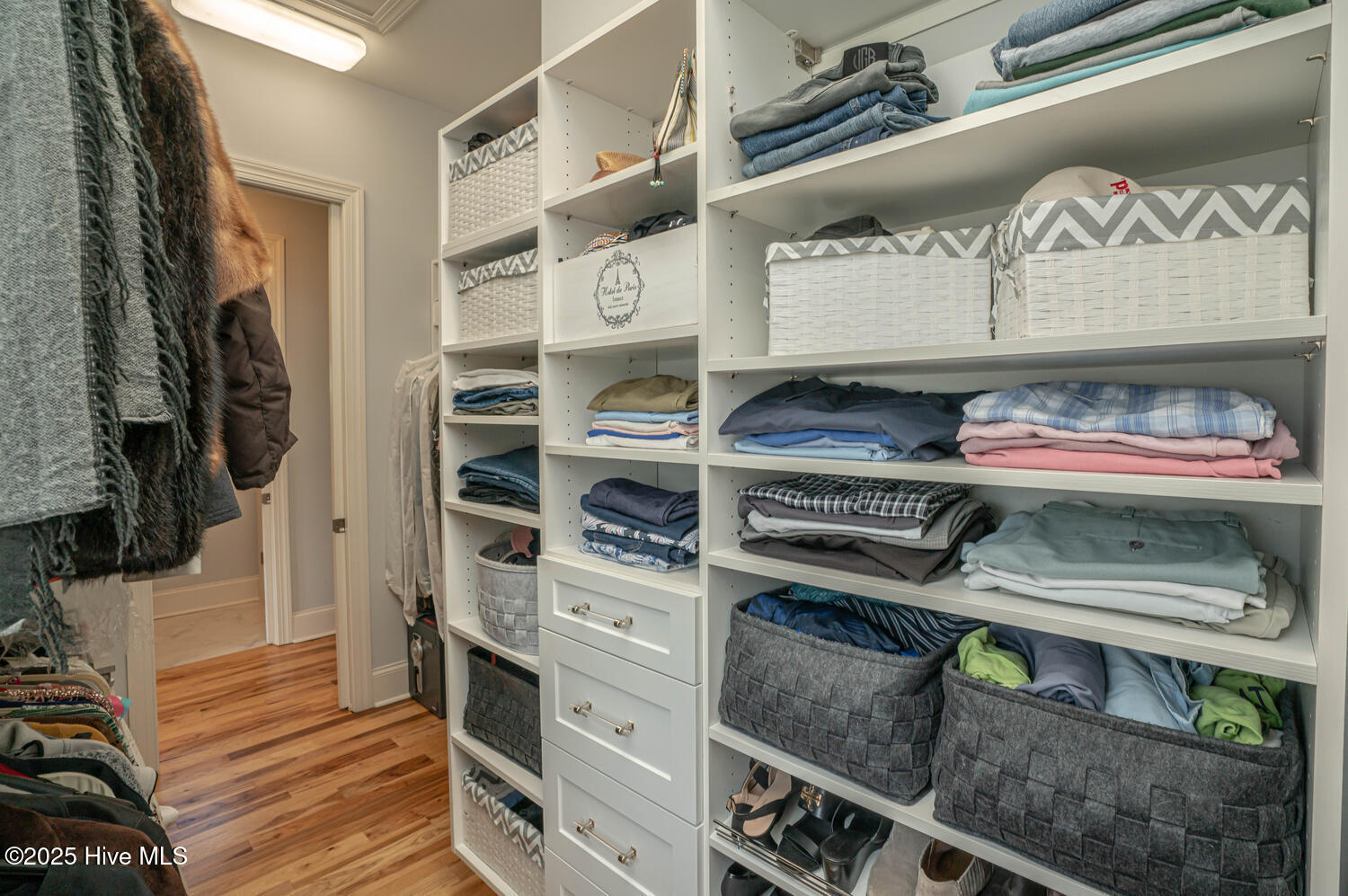 100514685 | Photo 38