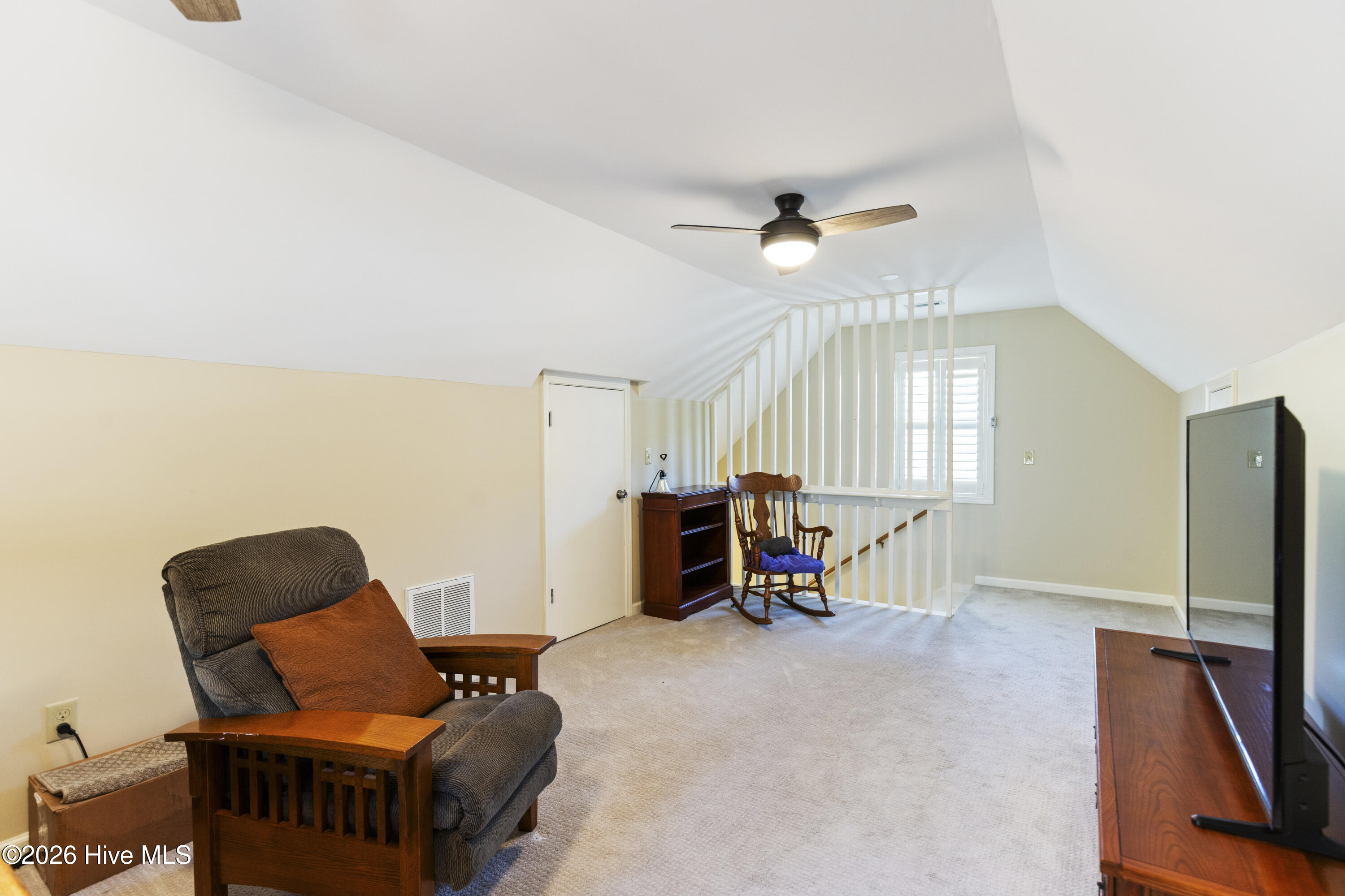 100569579 | Photo 47