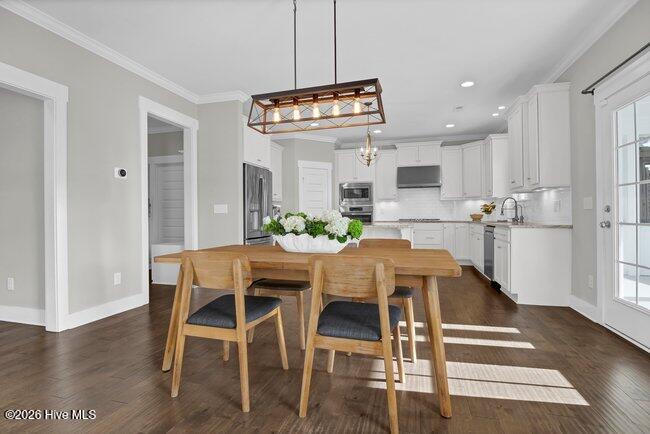 100552882 | Photo 30