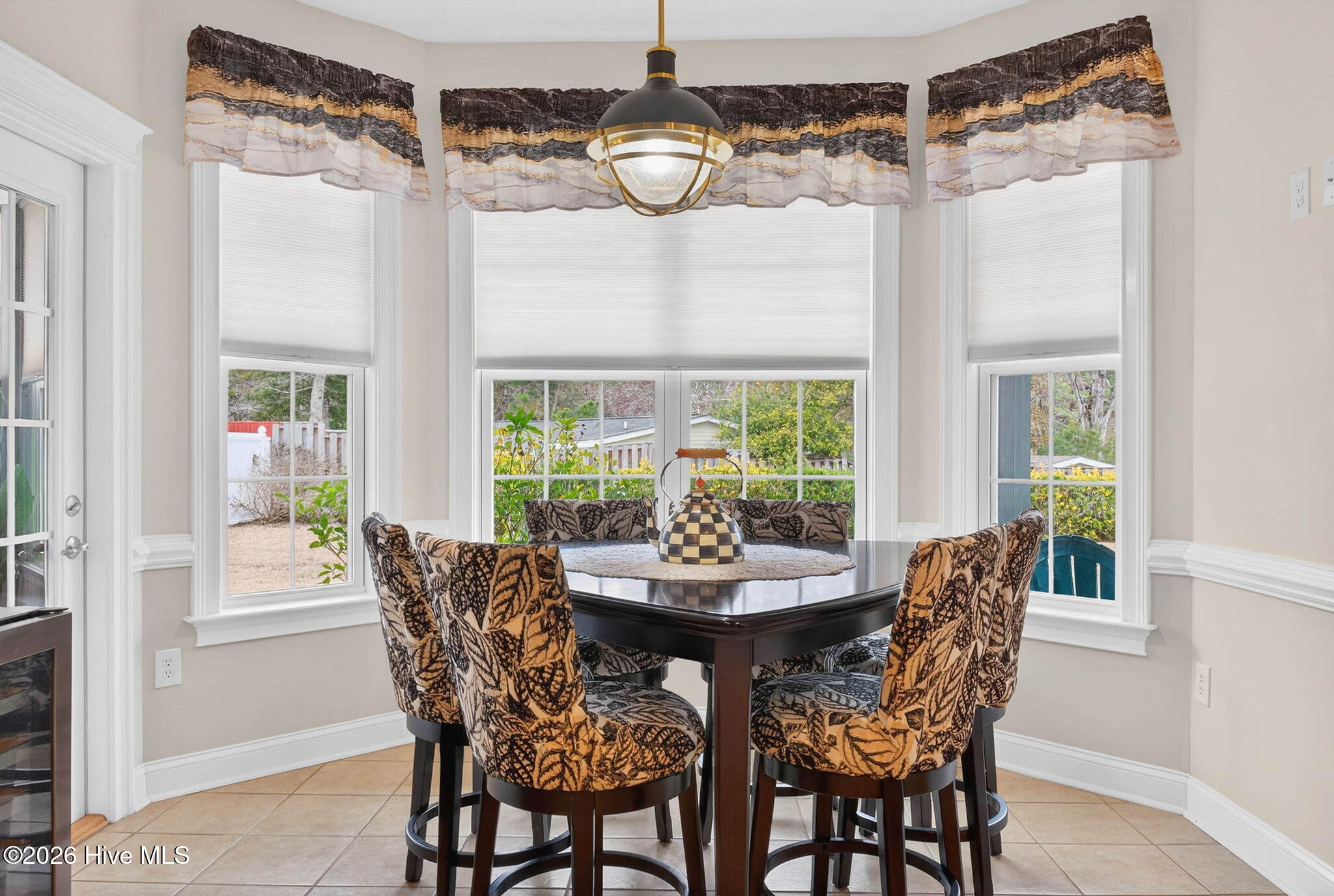 100556471 | Photo 12