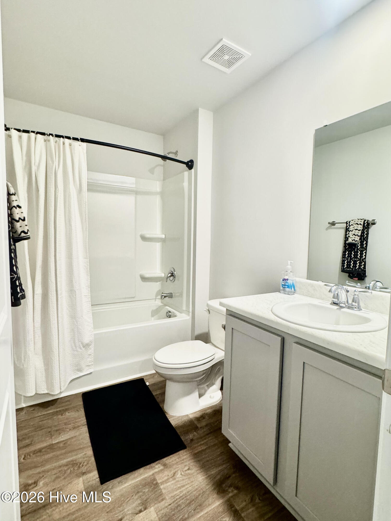 100558914 | Photo 19