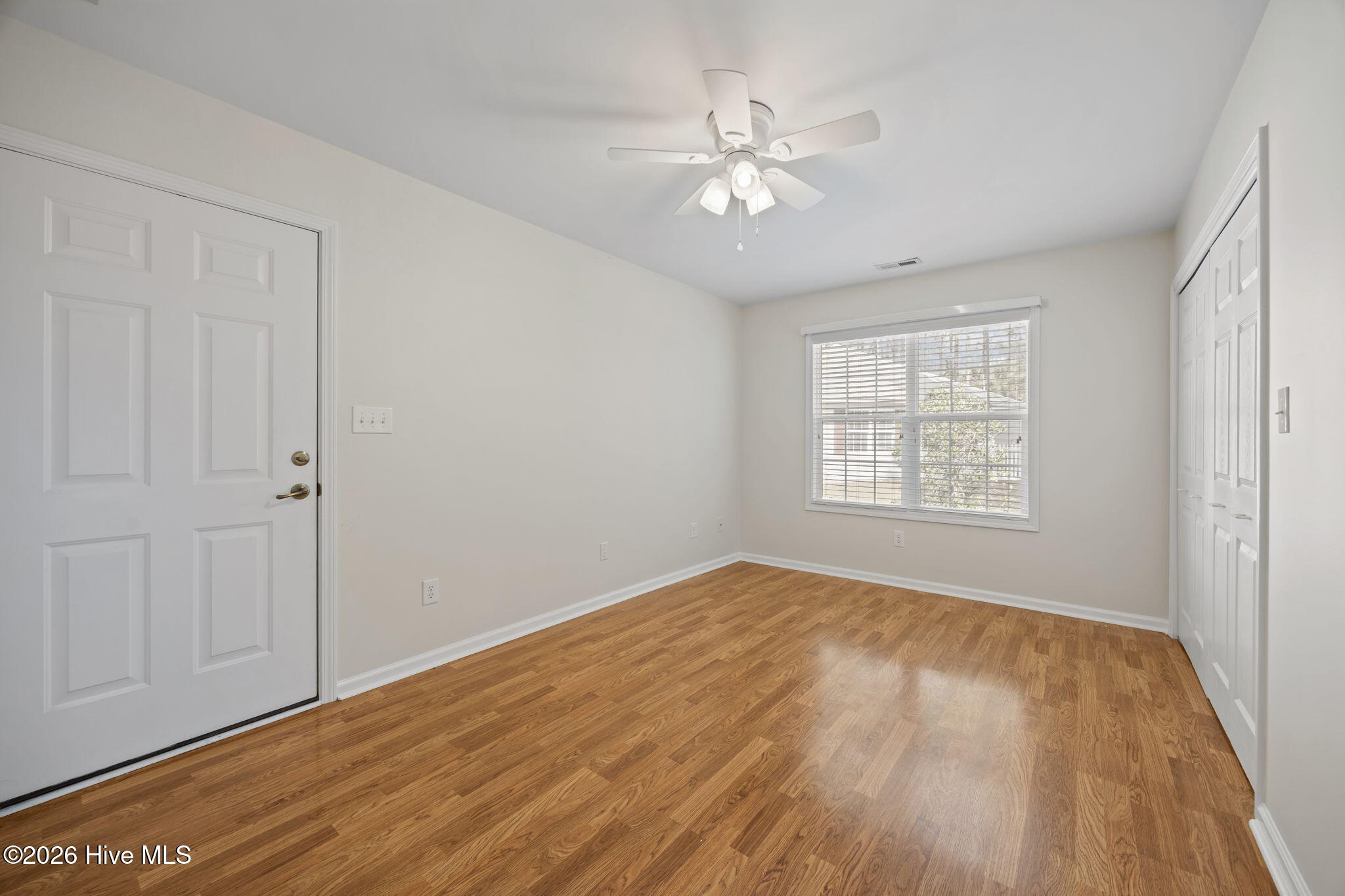 100560523 | Photo 28