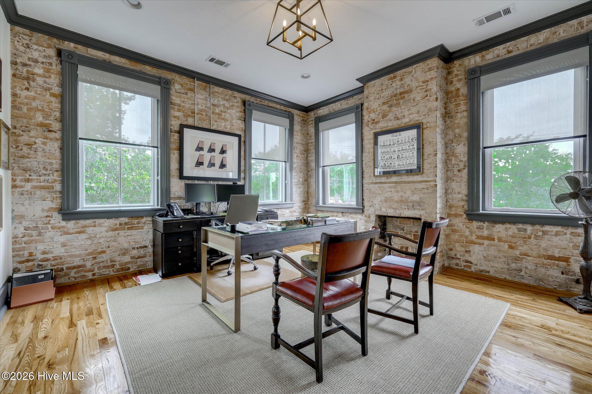 302 Park exec office 1