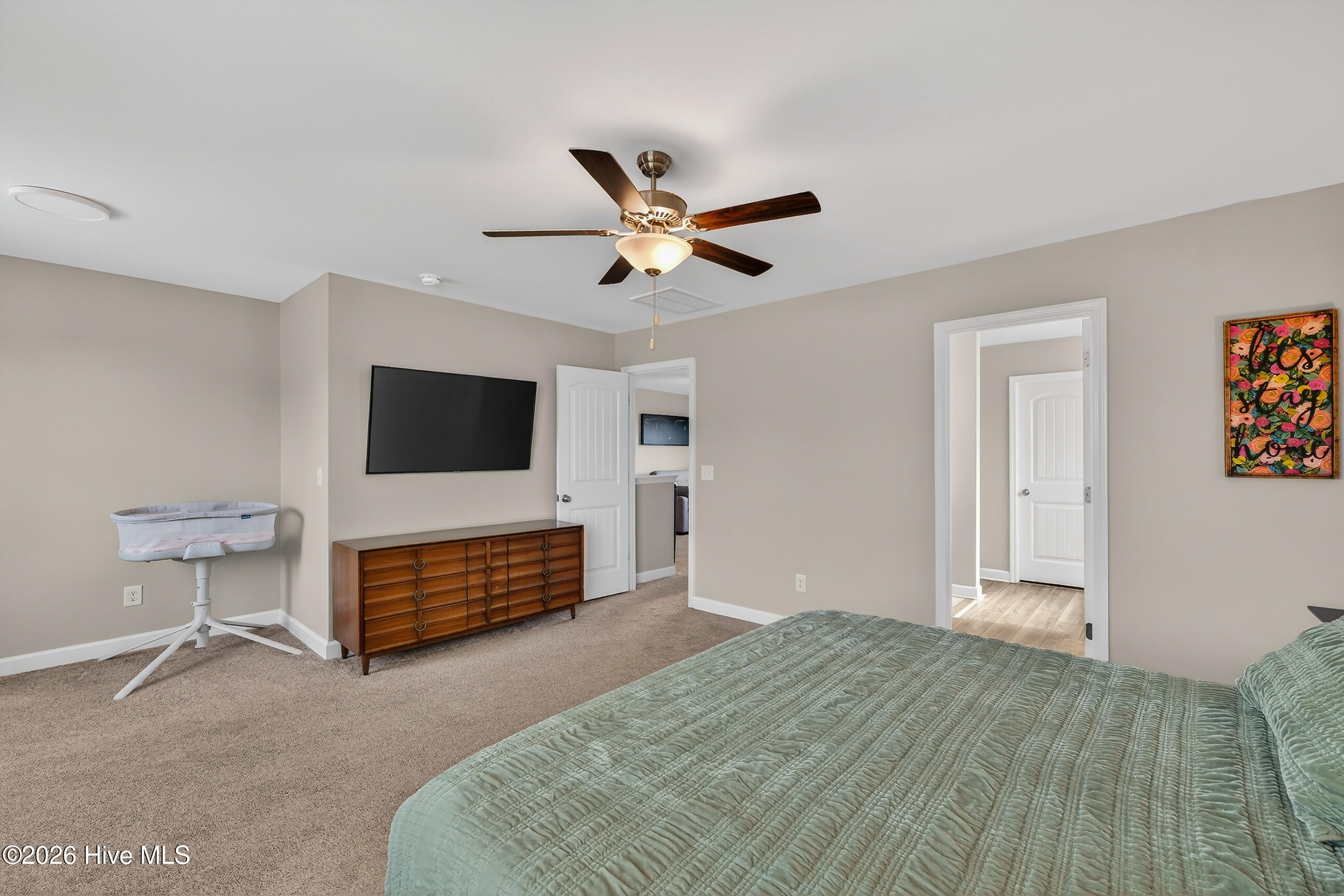 100561356 | Photo 29