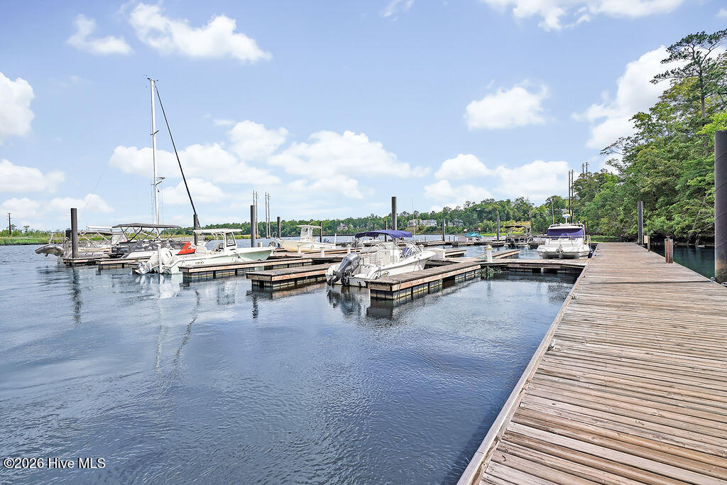 100549849 | Photo 70