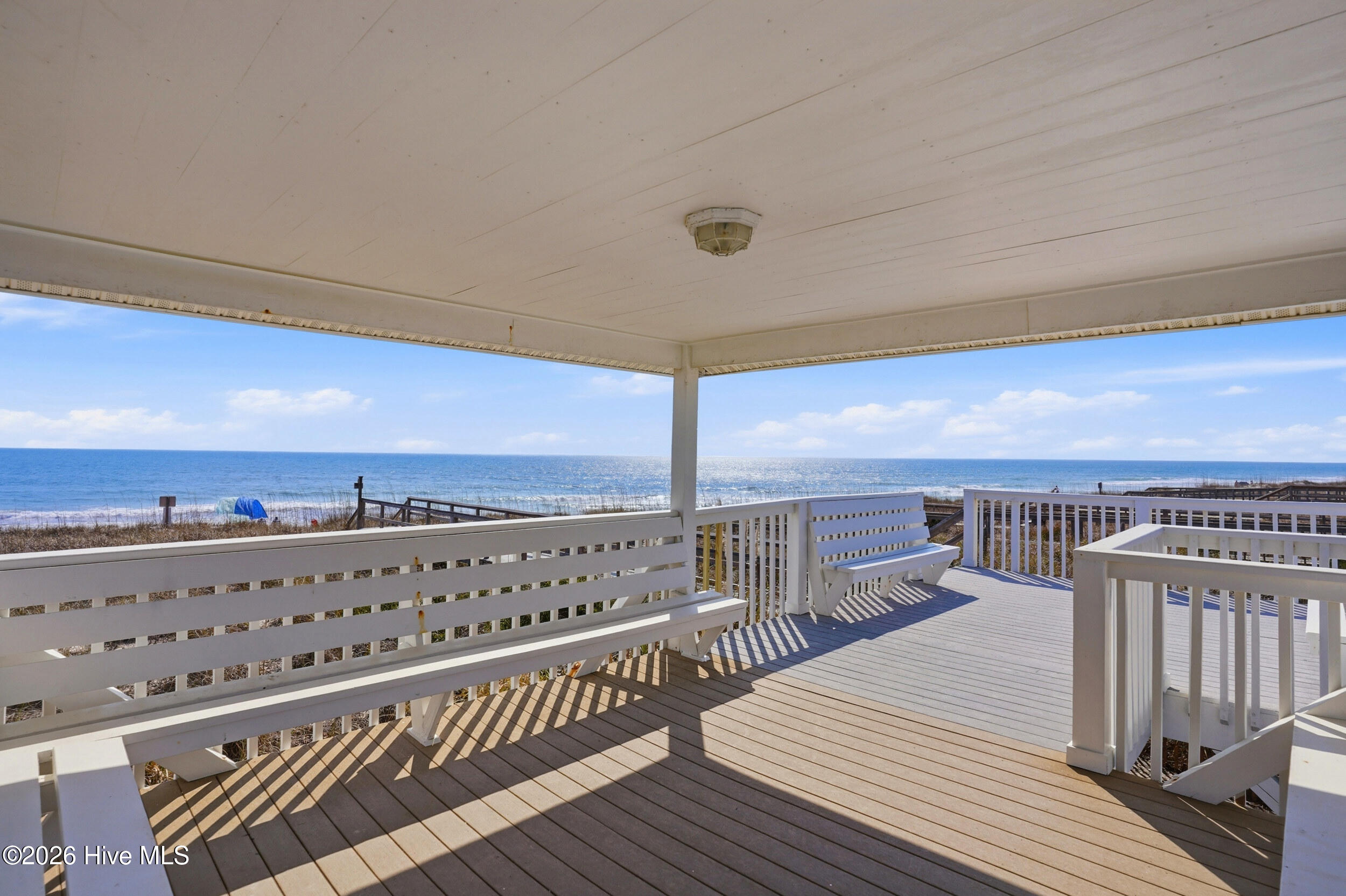 100559989 | Photo 66