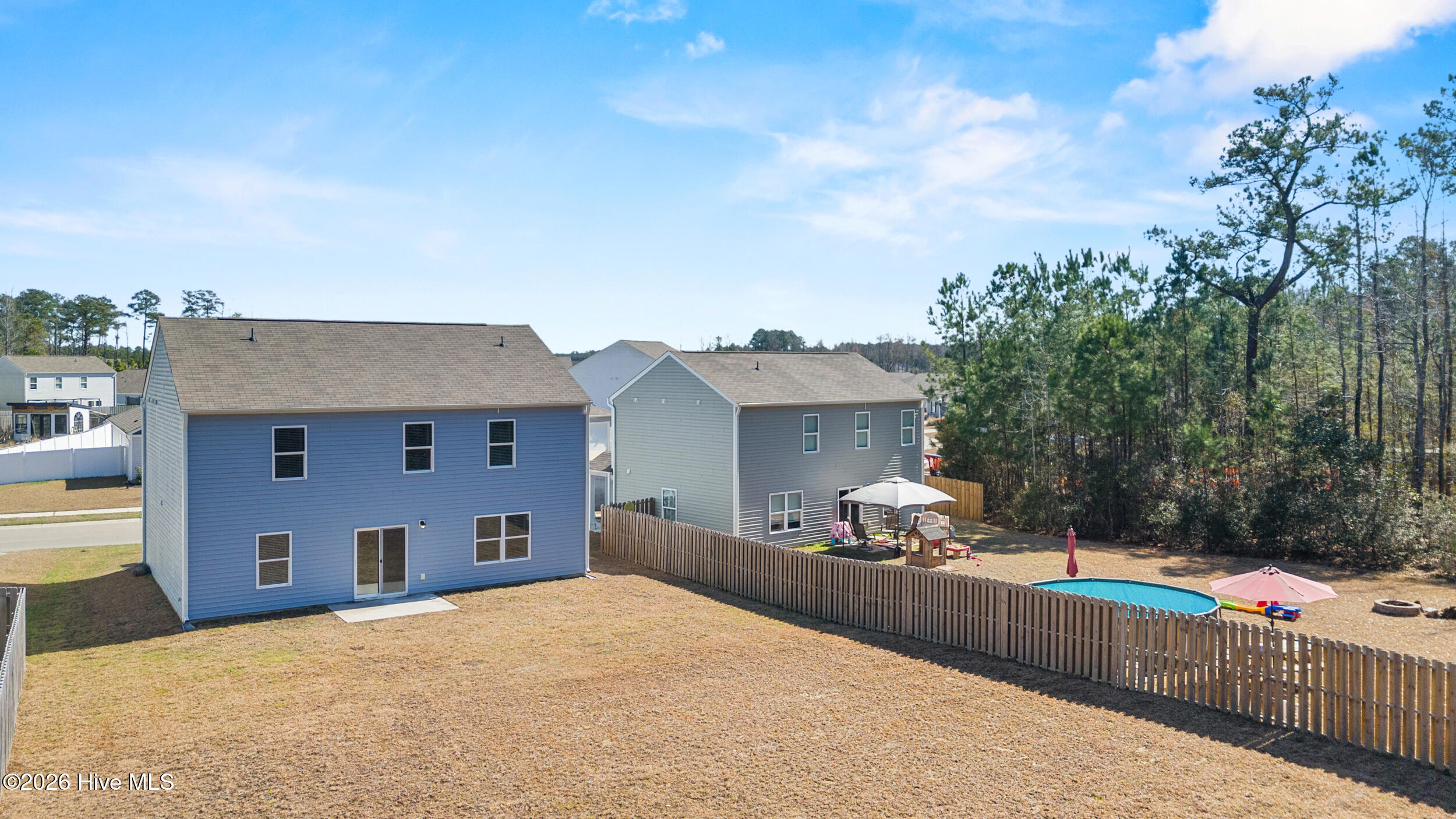 100556435 | Photo 48